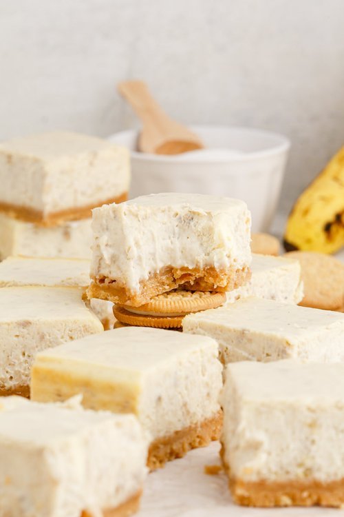 Banana-Cream-Pie-Cheesecake-Bars-0047.jpg