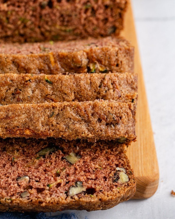 Zucchini bread is the perfect way to welcome warmer spring days! Happy National Zucchini Bread Day! 
.
.
.
.
. 
#myradkitchen
#food
#foodporn
#foodphotography
#contentcreation
#contentcreator
#recipeoftheday
#foodstyling
#foodgram
#foodiesofinstagram