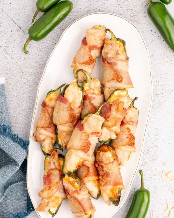 Creamy, cheesy, bite-sized bacon-wrapped chicken jalape&ntilde;o poppers make the perfect appetizer! 
.
.
.
.
. 
#MyRadKitchen
#FoodPhotography
#RecipeDevelopment
#FoodieGram
#InstaFood
#EatFamous
#FeedFeed
#FoodLovers
#EatingForTheInsta
#F52Grams
#F