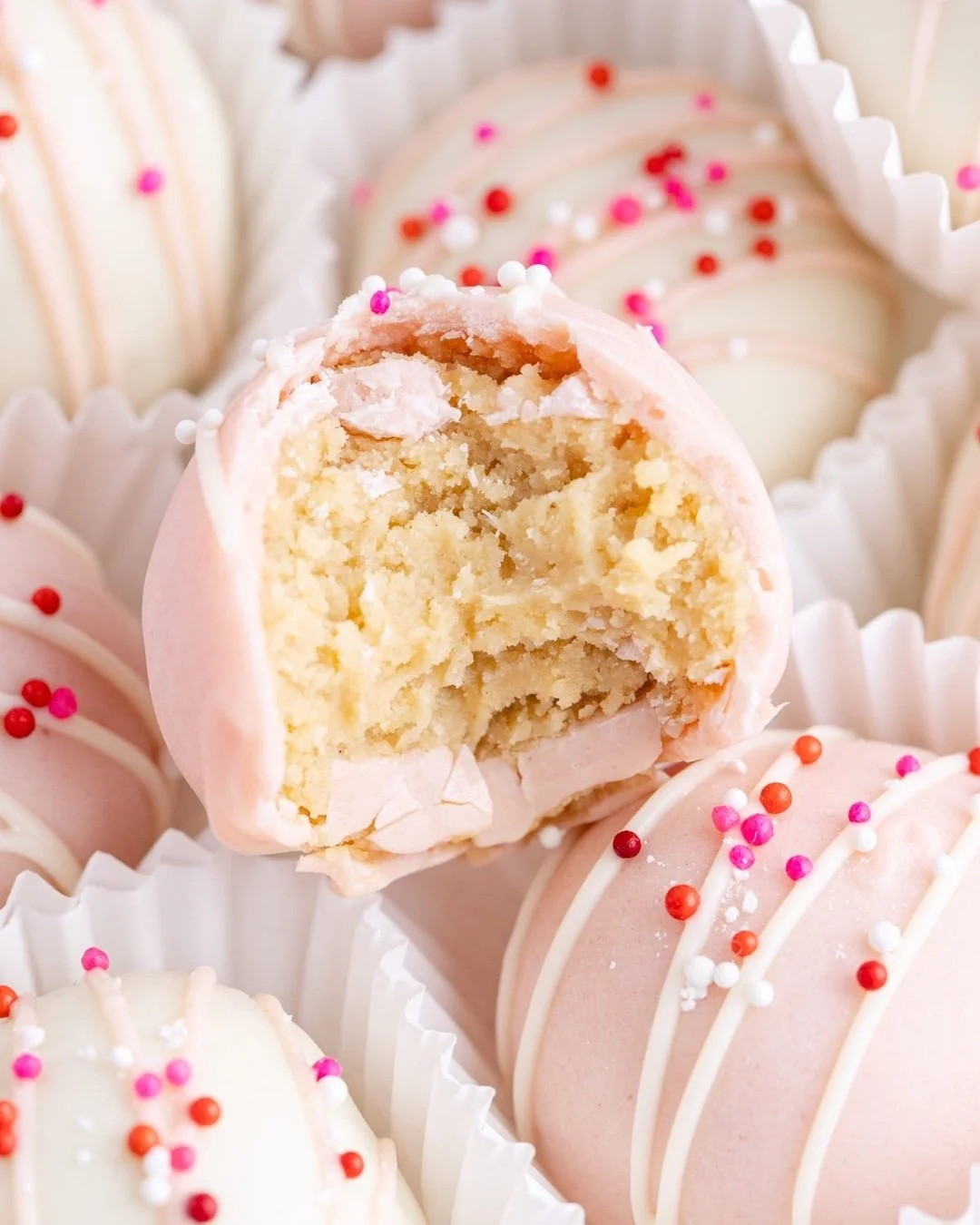 With just a few ingredients, our Valentine&rsquo;s Day Truffles are a no-bake dessert you can whip up in minutes. Golden Oreos and cream cheese give them a rich, cheesecake-like texture, all wrapped in creamy white chocolate.

Top with your favorite 