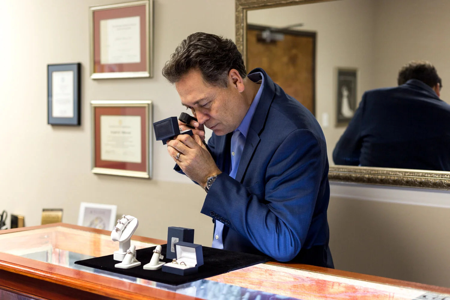Diamond Buyers in Austin — Villarreal Jewelers