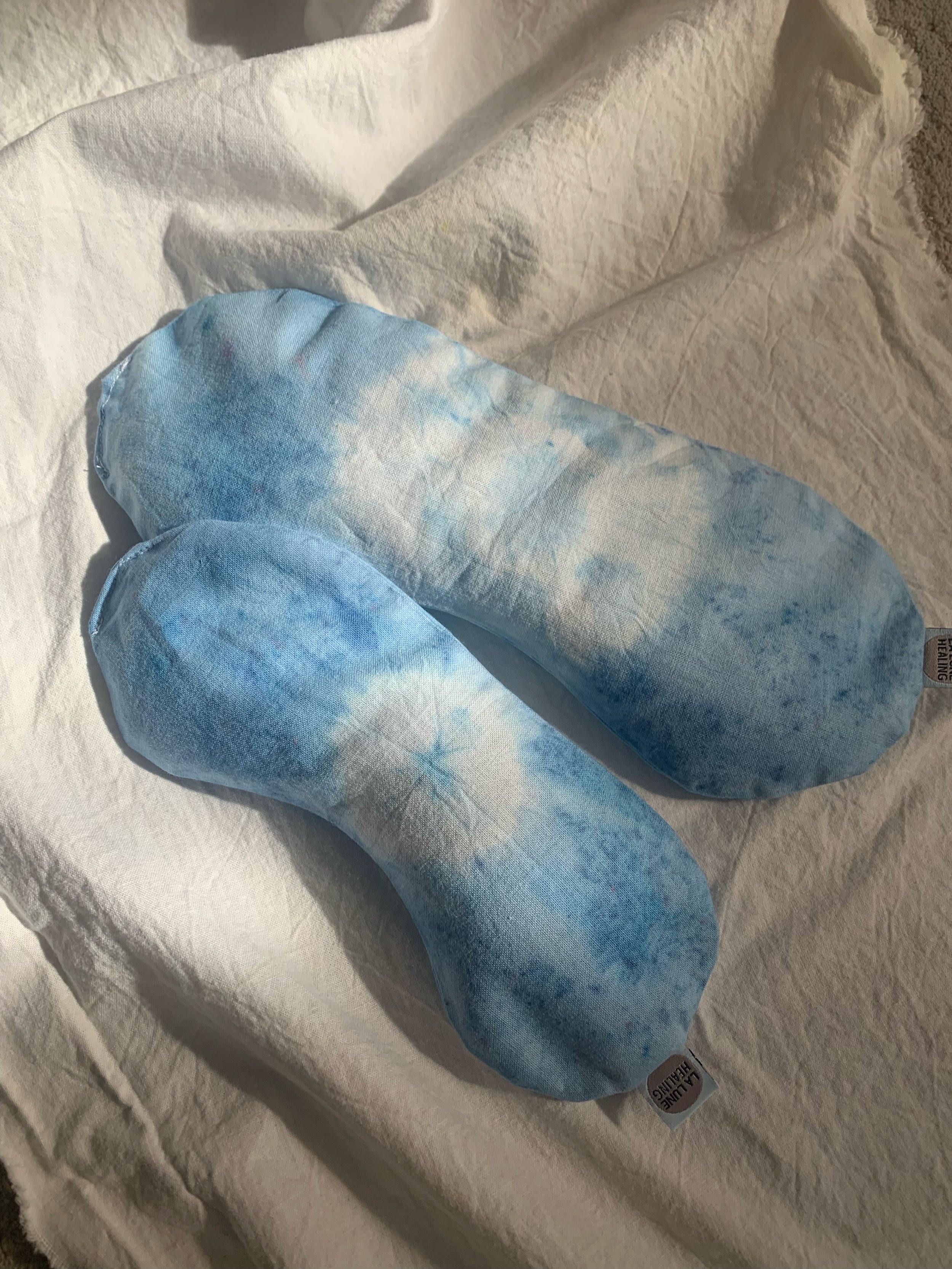La-lune-healing-third-eye-pillow-tie-dye-4.jpeg