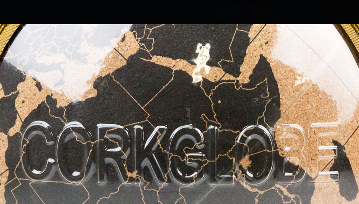 suckuk_corkglobe_07.jpg