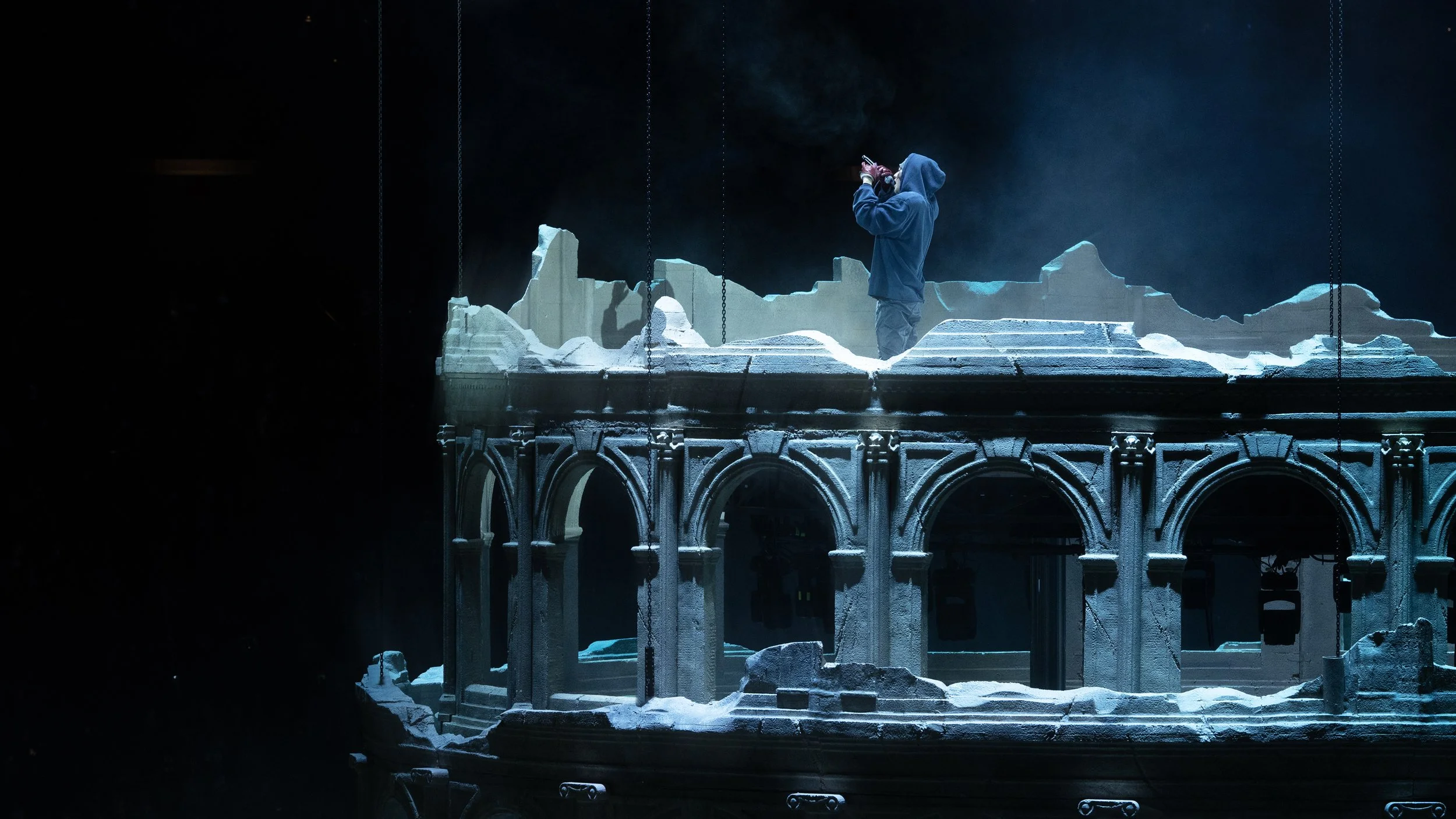 KUN 蔡徐坤 performing above the monumental ruined colosseum for DEADMAN, 舞美设计师 Ruby Law, RULA Design Studio