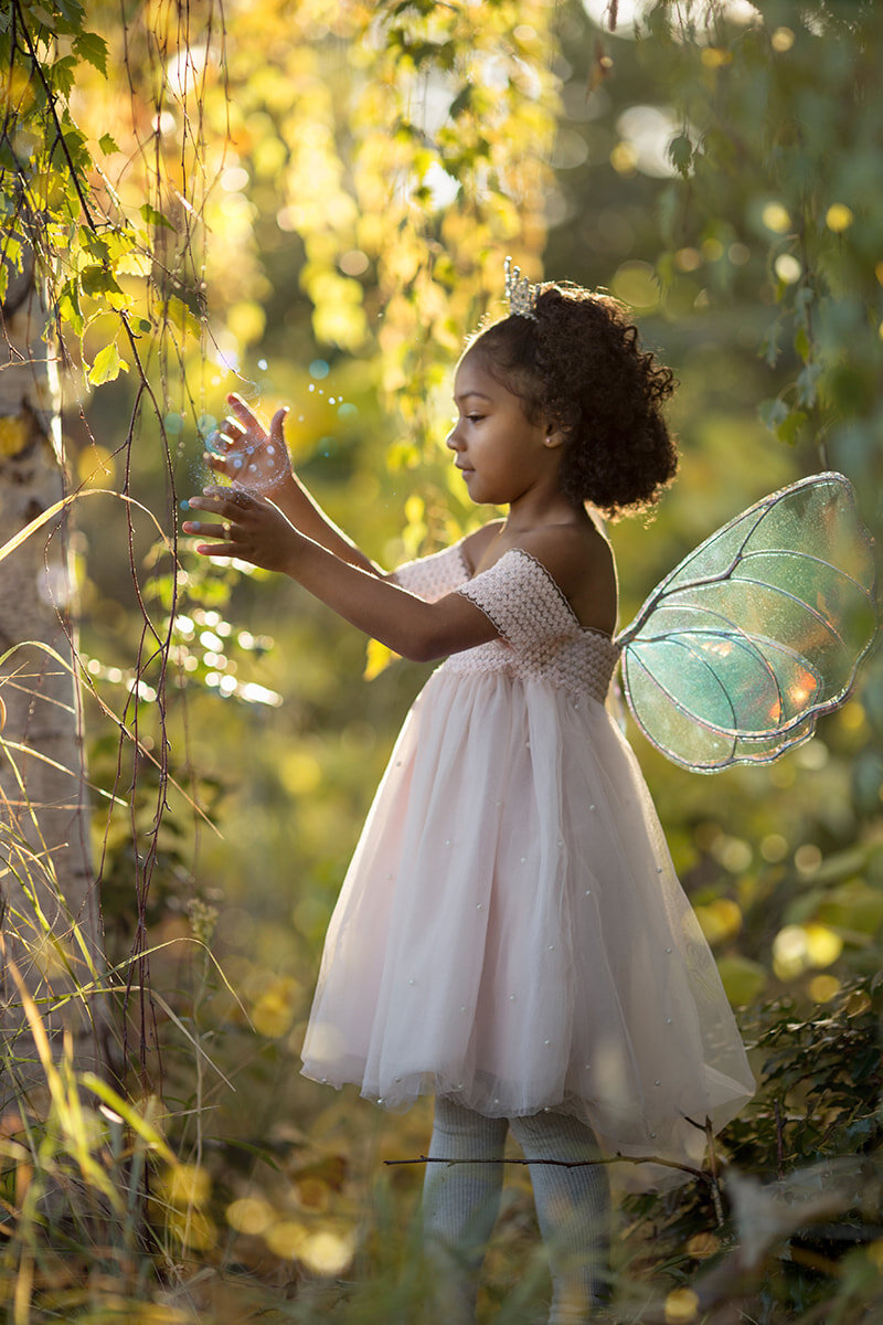 colorado-fairy-girl-making-magic.jpg