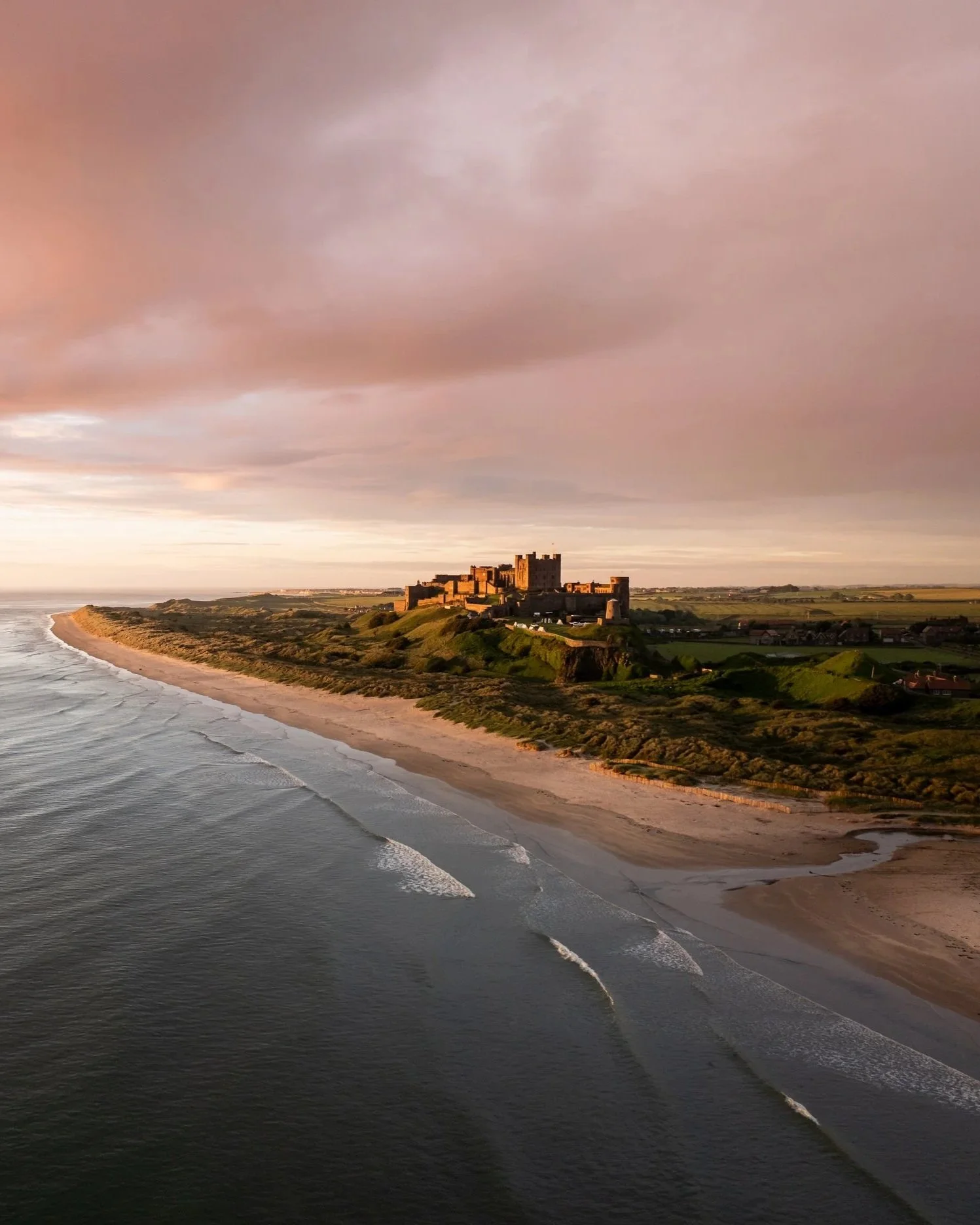 Bamburgh+Sunrise+%C2%A9darylscottwalker+%2810+of+12%29.jpg