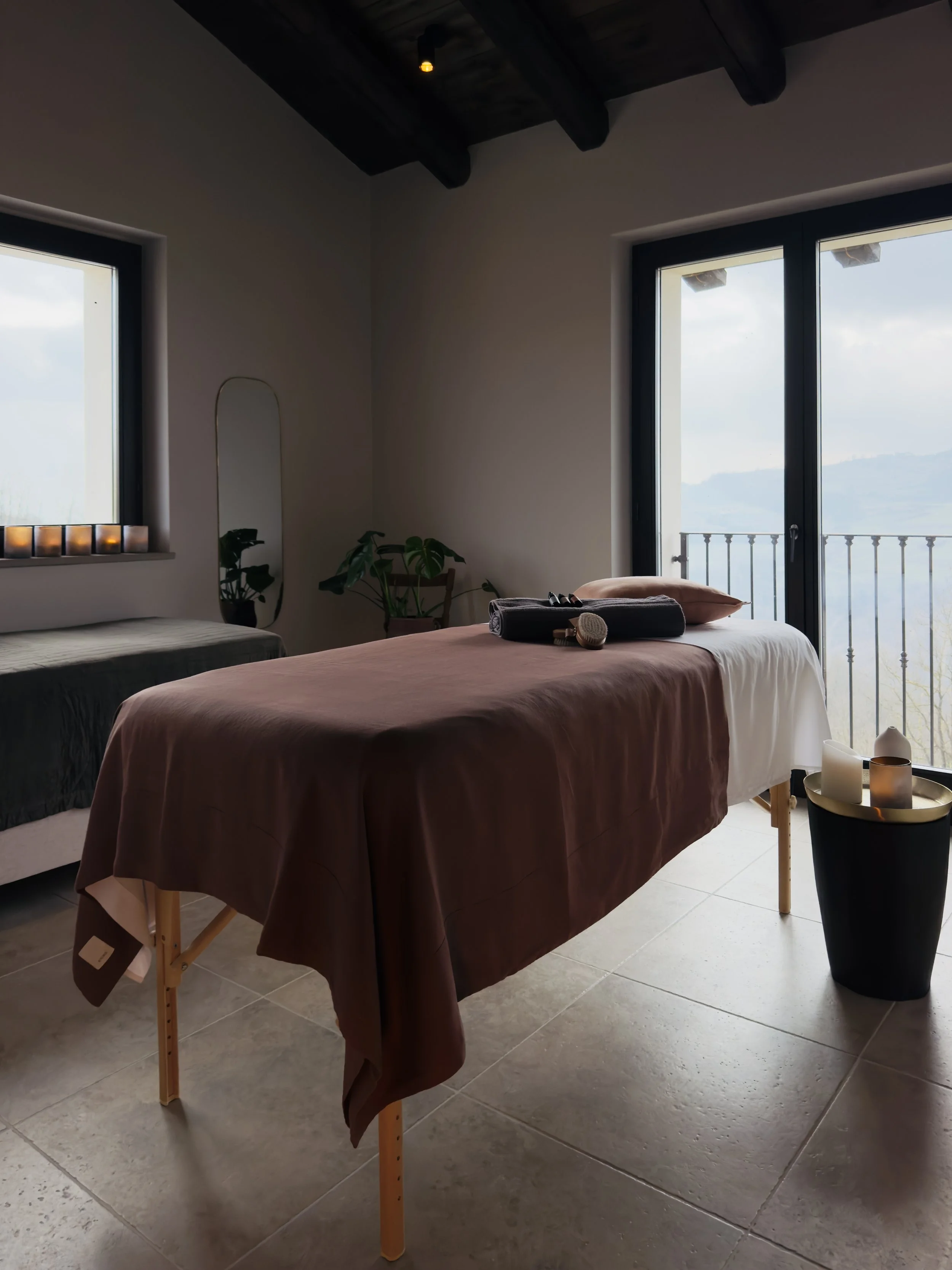 Room 3 facing southwest with Alpview