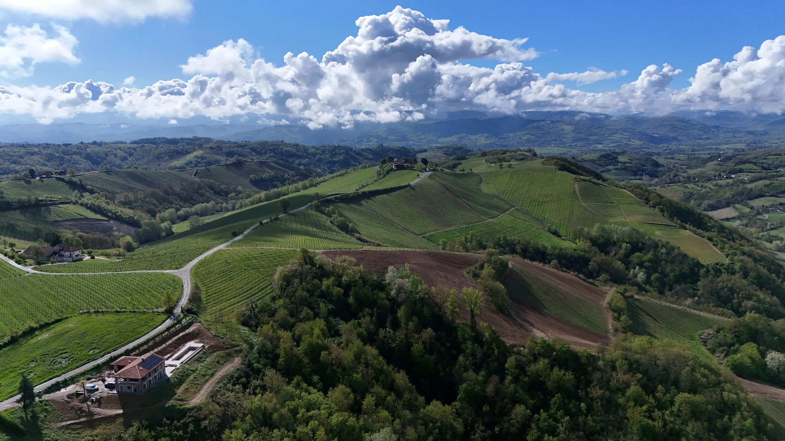 Arialview of Villa Stella Chiara, Scarpa Vineyards and Restaurant Terzo Tempo al Cascinone