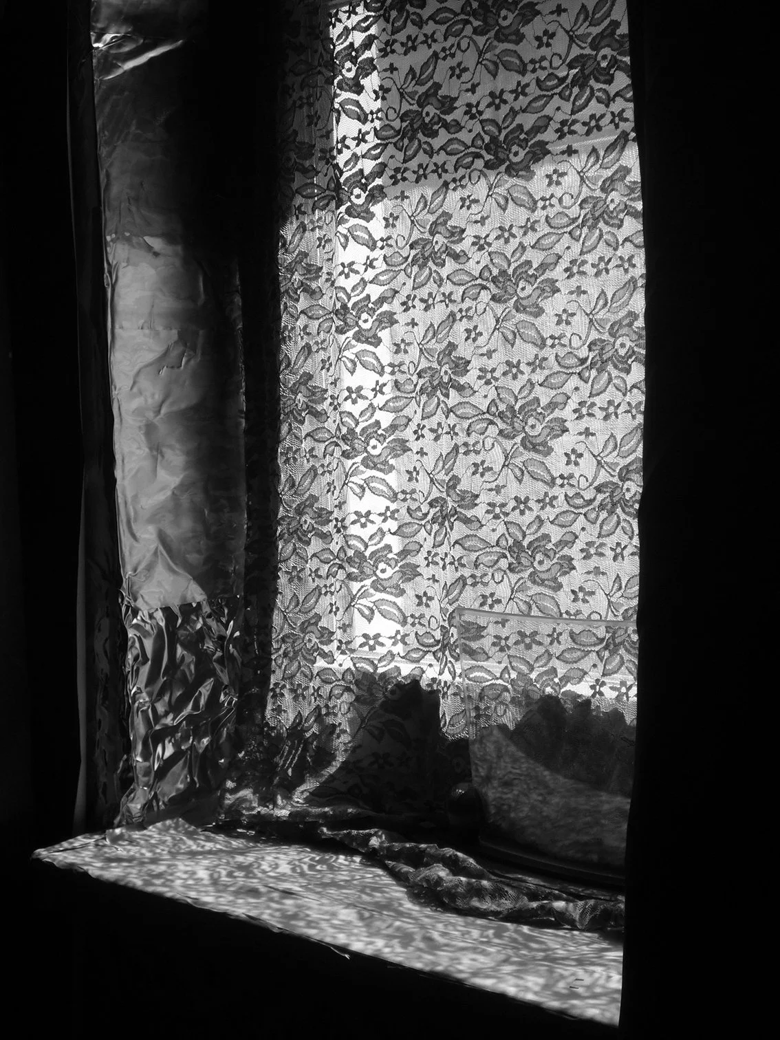from Sue Casa series-12 ©Susan Zadeh photography exhibition at the new Nazraeli show room Los Angeles 2025
