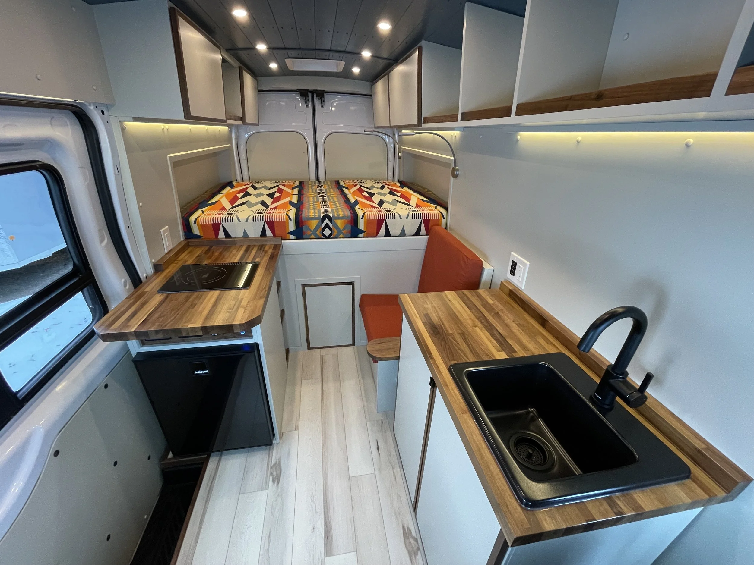 2020 Ford Transit AWD