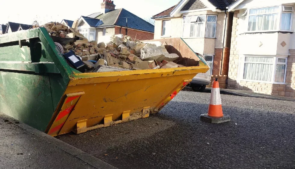 Browns Skip Hire Grimsby Affordable & Reliable Service Est. 1984