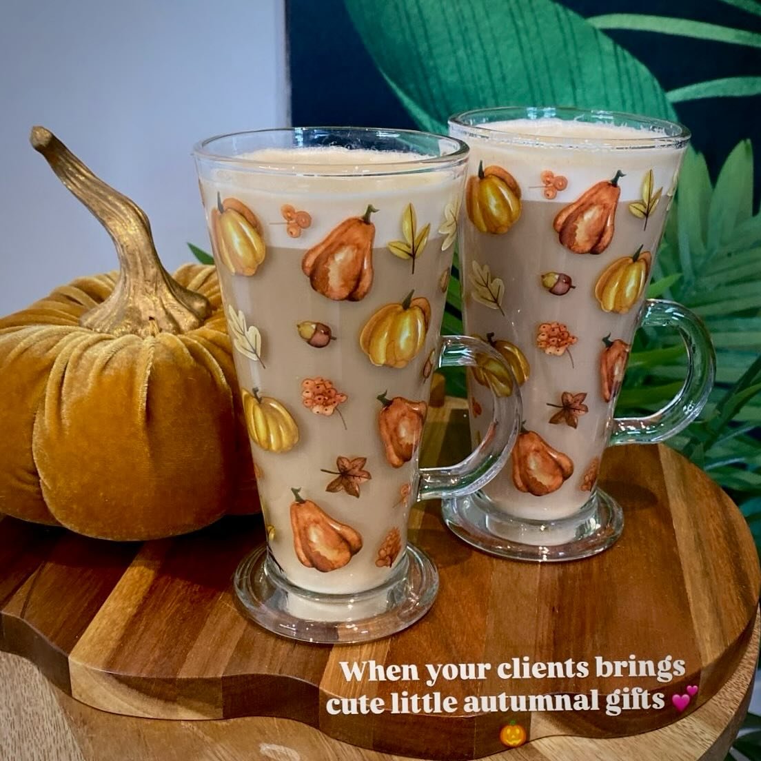 Cute!! 🎃 🍂 ☕️ 

Thank you @lee.clarke.50552 

#bestclients #autumnfeels #autumn #pumpkinlatte