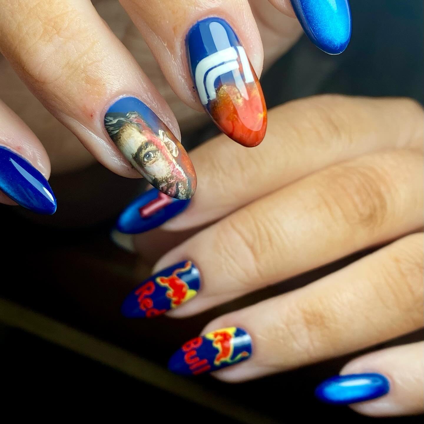 The new @thegelbottleireland Drama Collection top picks came just in time for these  very special hand painted @maxverstappen1 @f1 nails 🎨

Using @thegelbottleireland 
Royal Navy, the new Rumour Cats Eye ontop with some Blue Glass Gel to achieve the