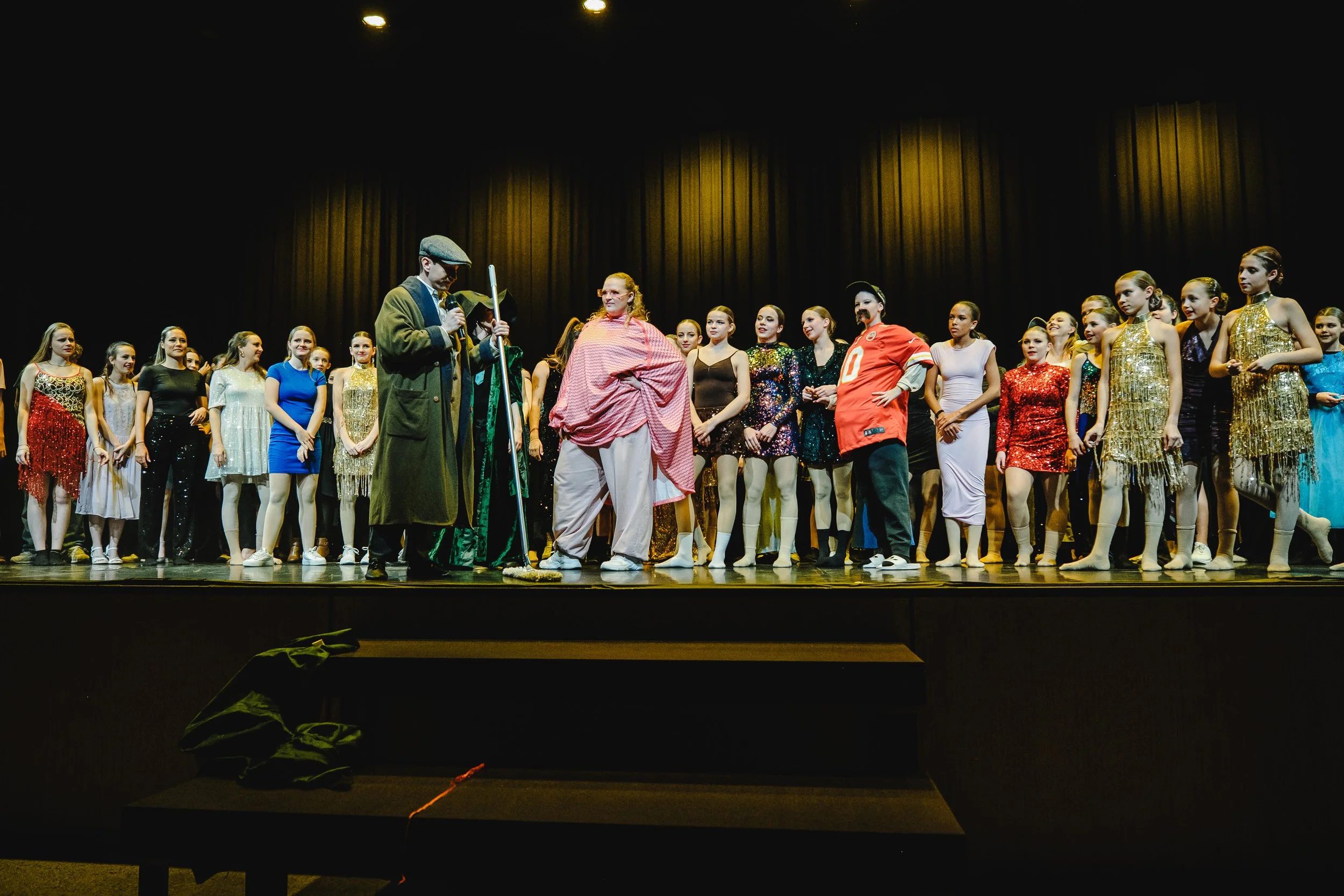 20251213_WeDanceDance - Enchanted Steps II_BW_TilJentzsch_260.jpg