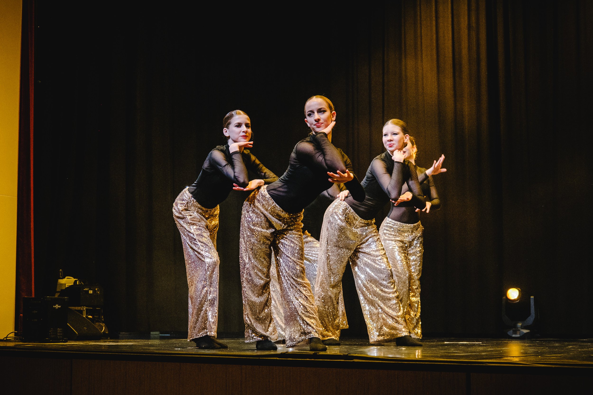 20251213_WeDanceDance - Enchanted Steps II_BW_TilJentzsch_195.jpg