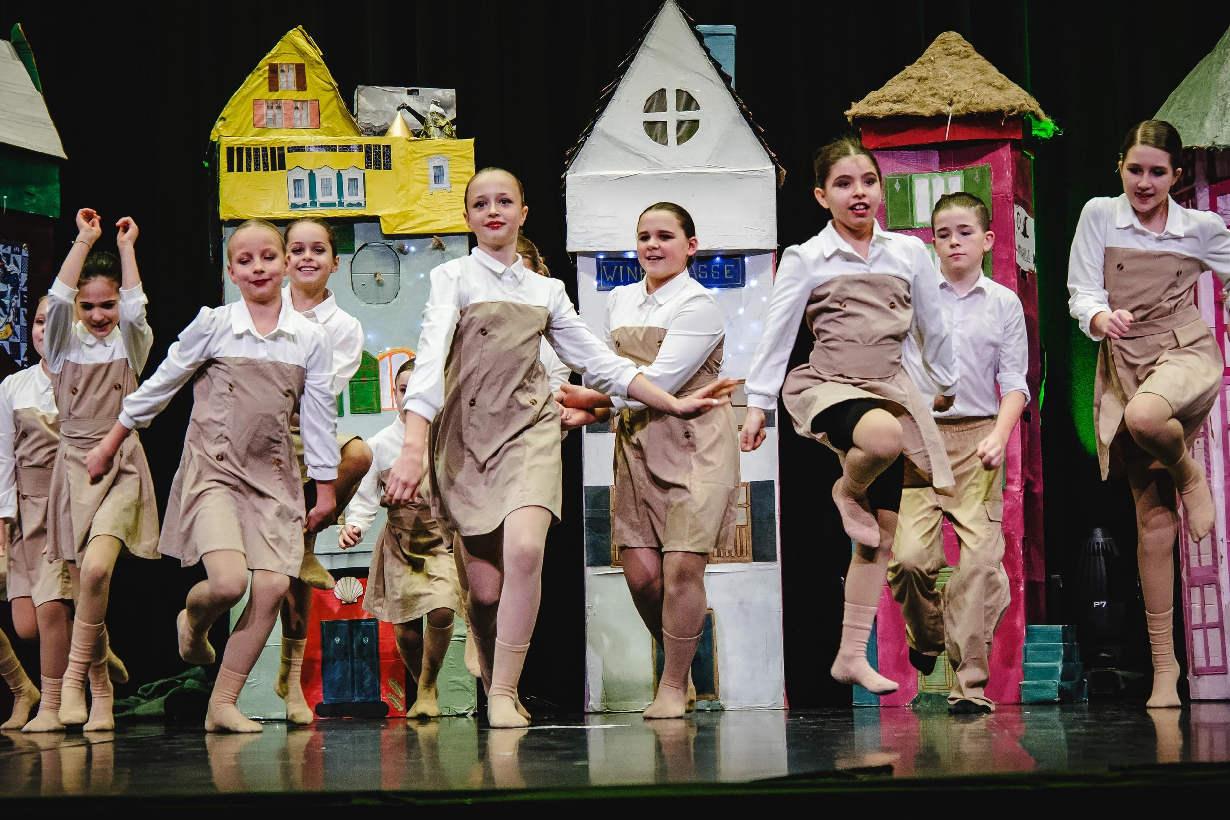 20251213_WeDanceDance - Enchanted Steps II_BW_TilJentzsch_84.jpg