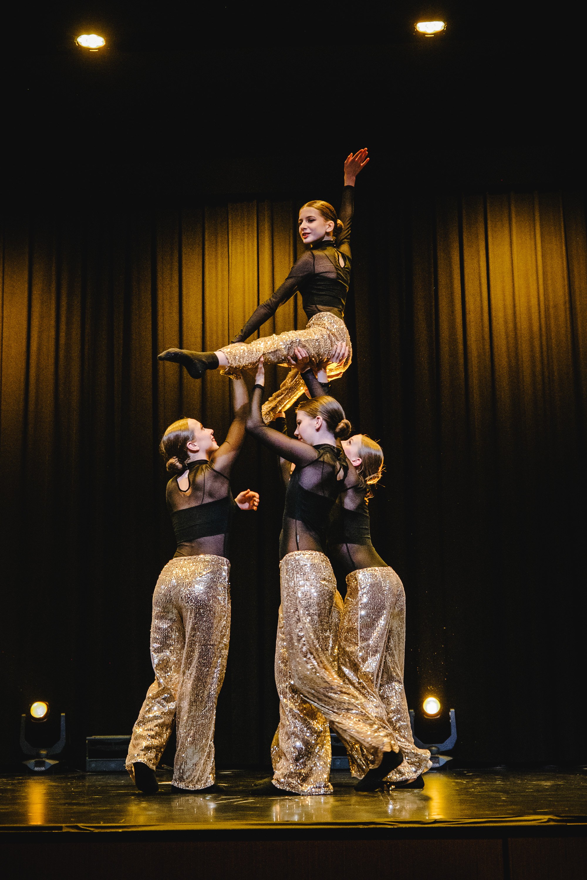 20251213_WeDanceDance - Enchanted Steps II_BW_TilJentzsch_188.jpg