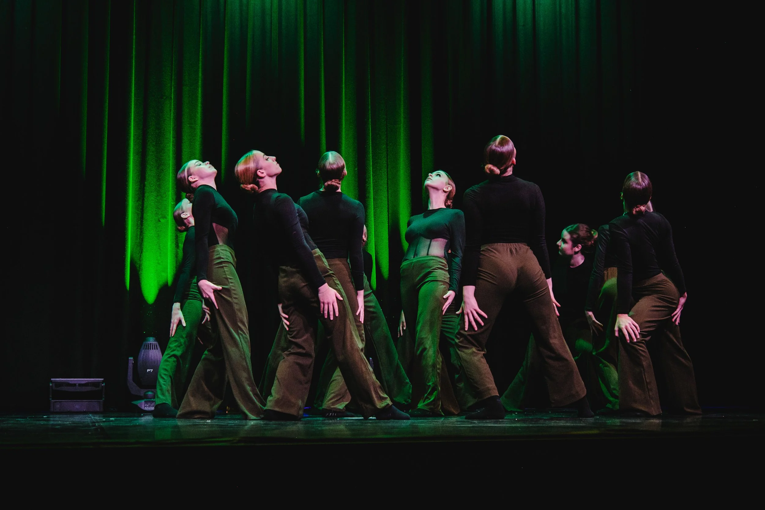 20251213_WeDanceDance - Enchanted Steps II_BW_TilJentzsch_113.jpg