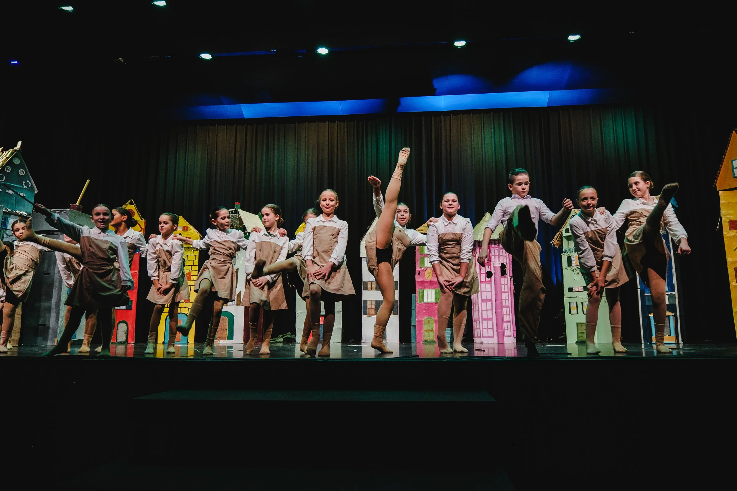 20251213_WeDanceDance - Enchanted Steps II_BW_TilJentzsch_81.jpg