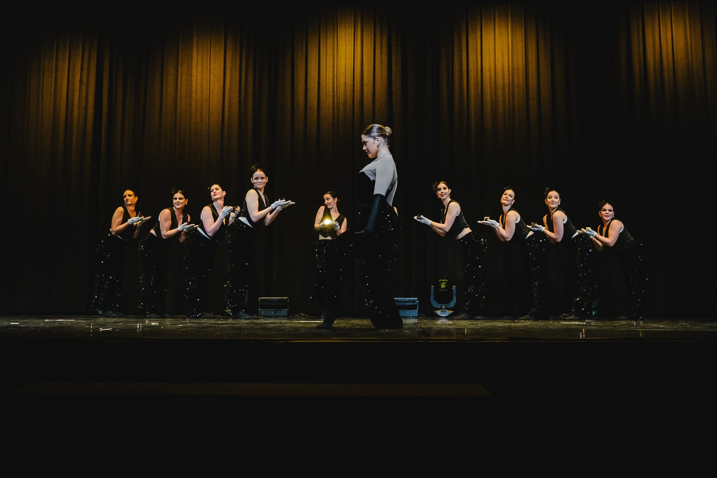 20251213_WeDanceDance - Enchanted Steps II_BW_TilJentzsch_69.jpg