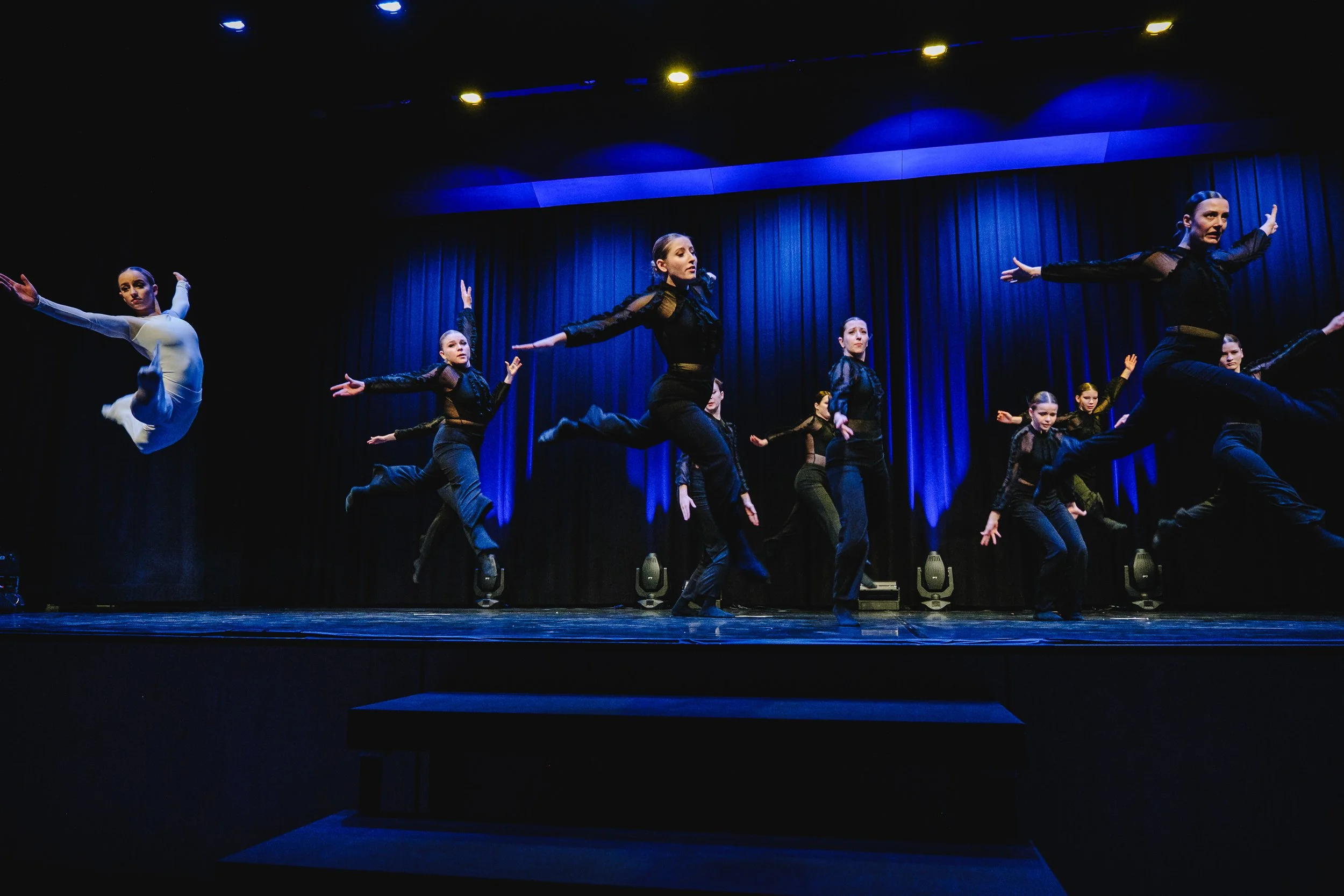 20251213_WeDanceDance - Enchanted Steps II_BW_TilJentzsch_10.jpg