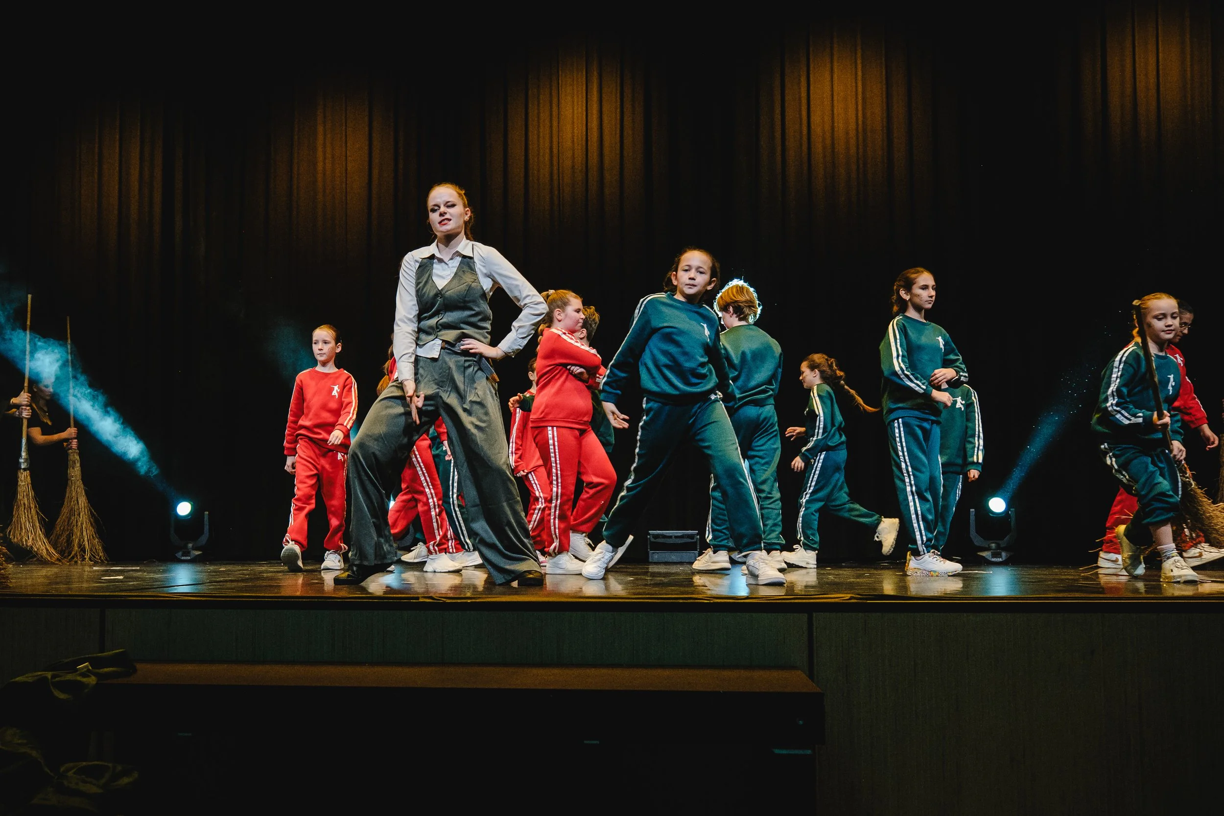 20251213_WeDanceDance - Enchanted Steps II_BW_TilJentzsch_178.jpg