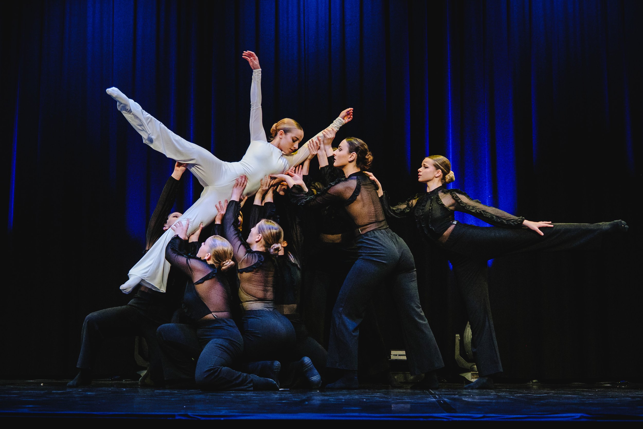 20251213_WeDanceDance - Enchanted Steps II_BW_TilJentzsch_13.jpg