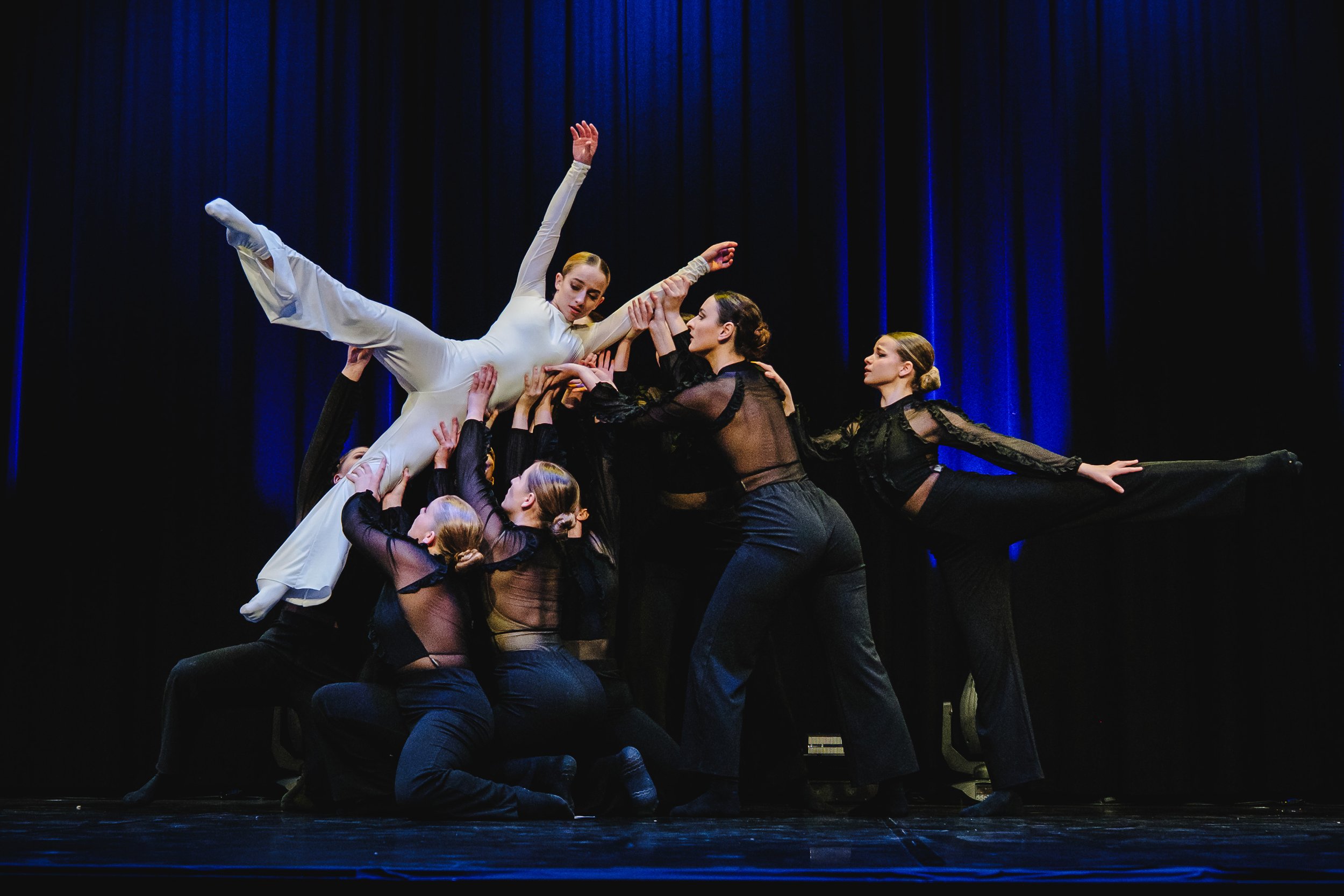 20251213_WeDanceDance - Enchanted Steps II_BW_TilJentzsch_14.jpg