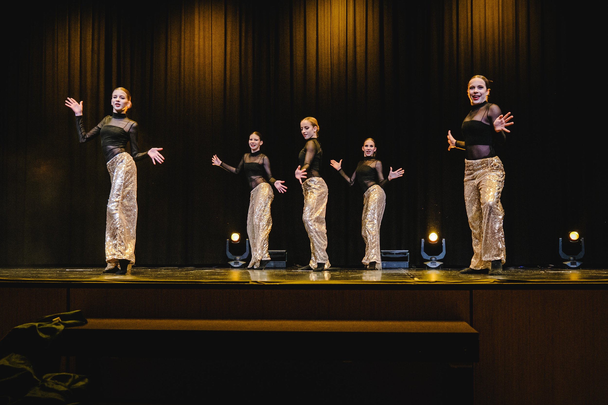 20251213_WeDanceDance - Enchanted Steps II_BW_TilJentzsch_199.jpg