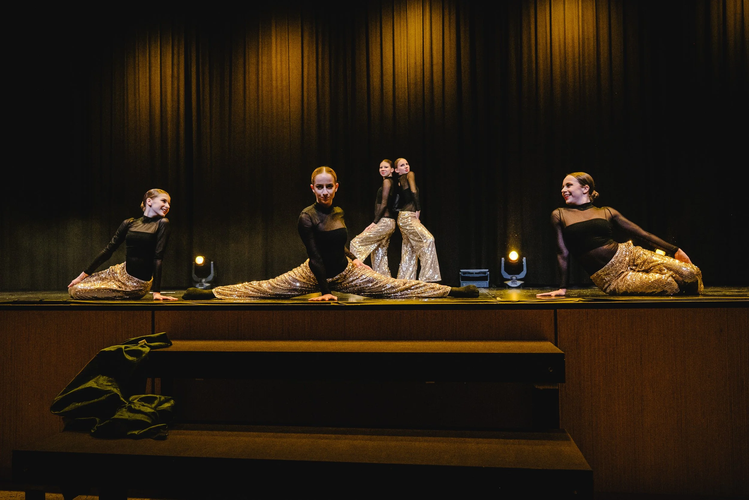 20251213_WeDanceDance - Enchanted Steps II_BW_TilJentzsch_201.jpg