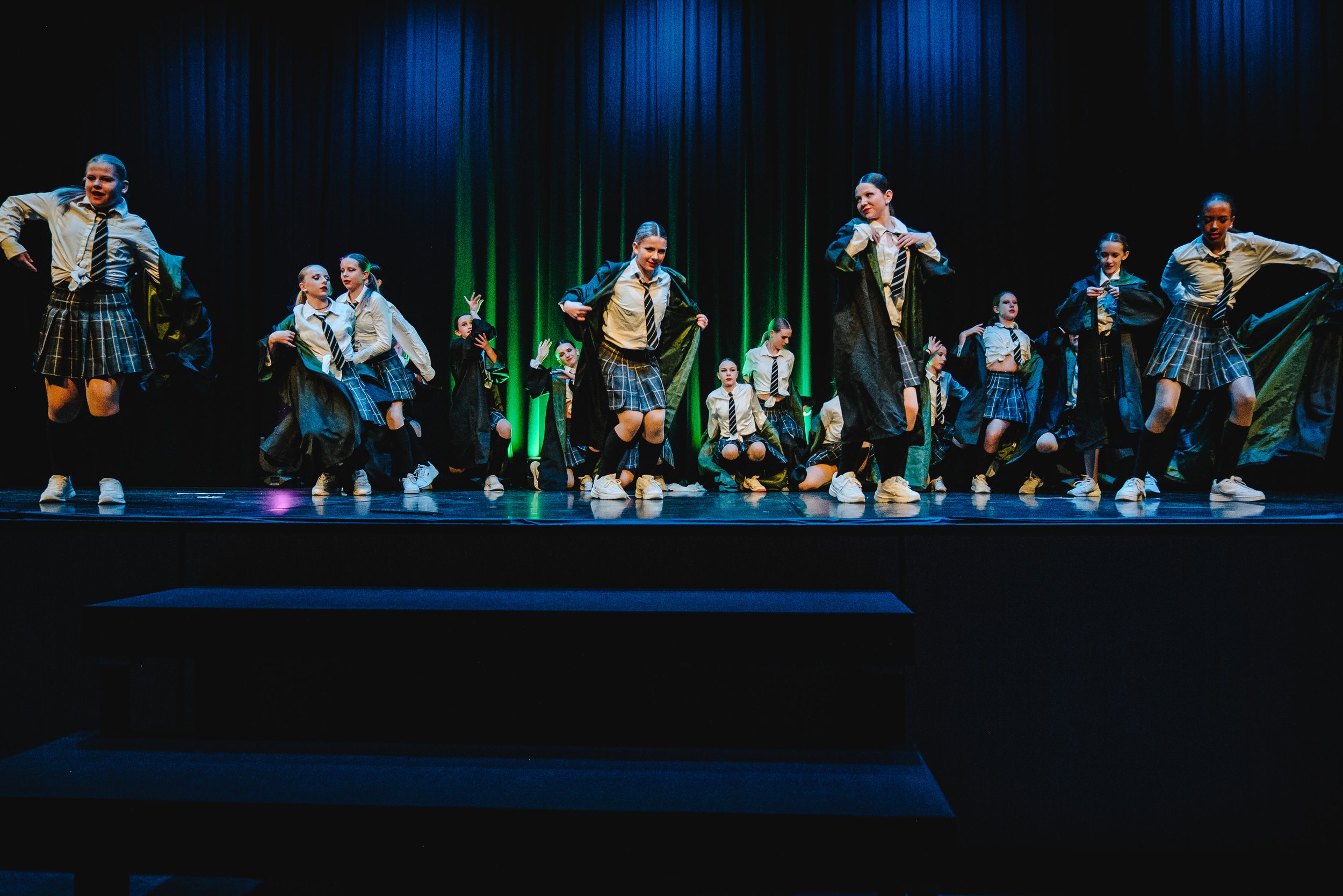 20251213_WeDanceDance - Enchanted Steps II_BW_TilJentzsch_91.jpg