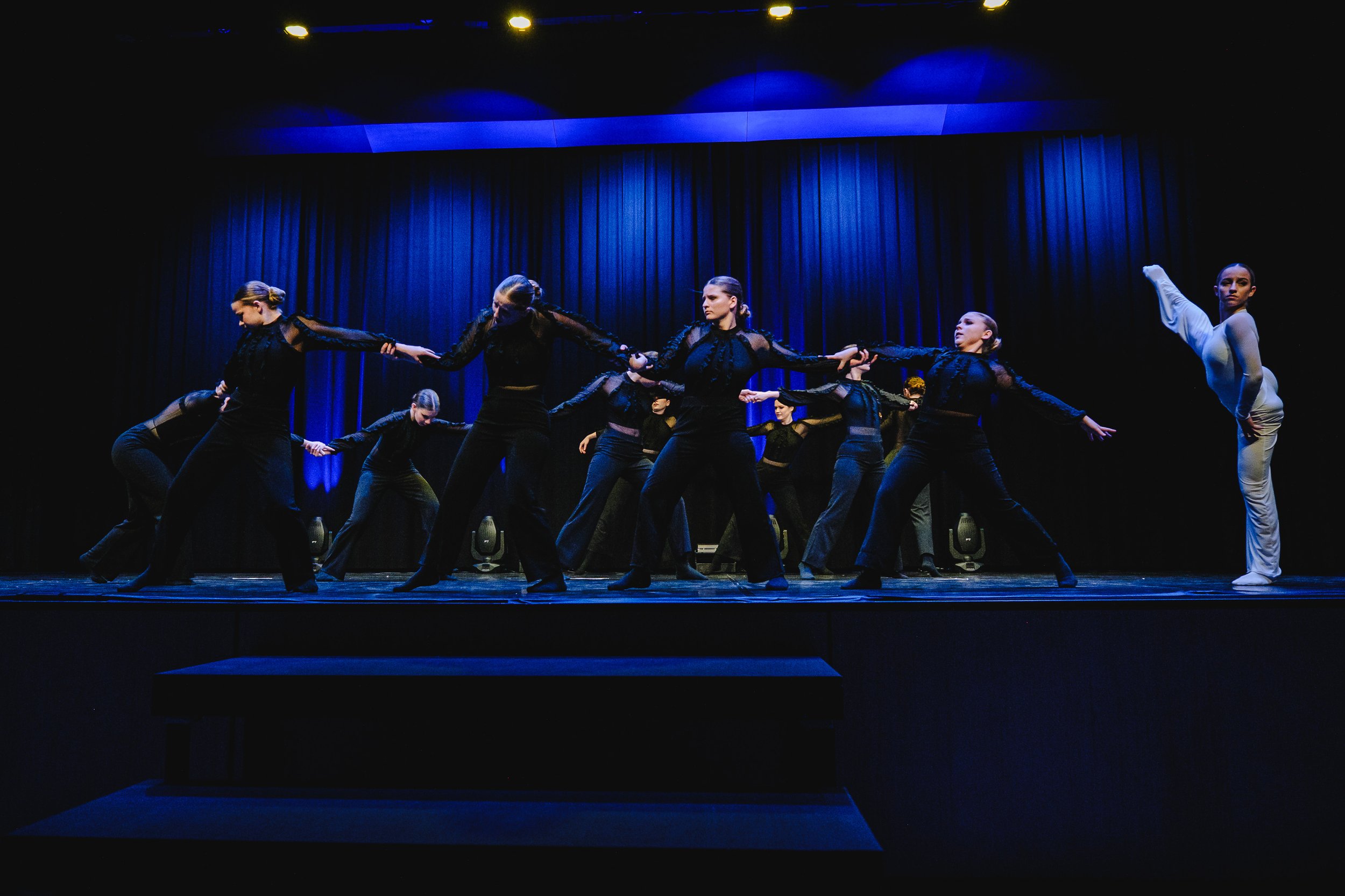 20251213_WeDanceDance - Enchanted Steps II_BW_TilJentzsch_09.jpg