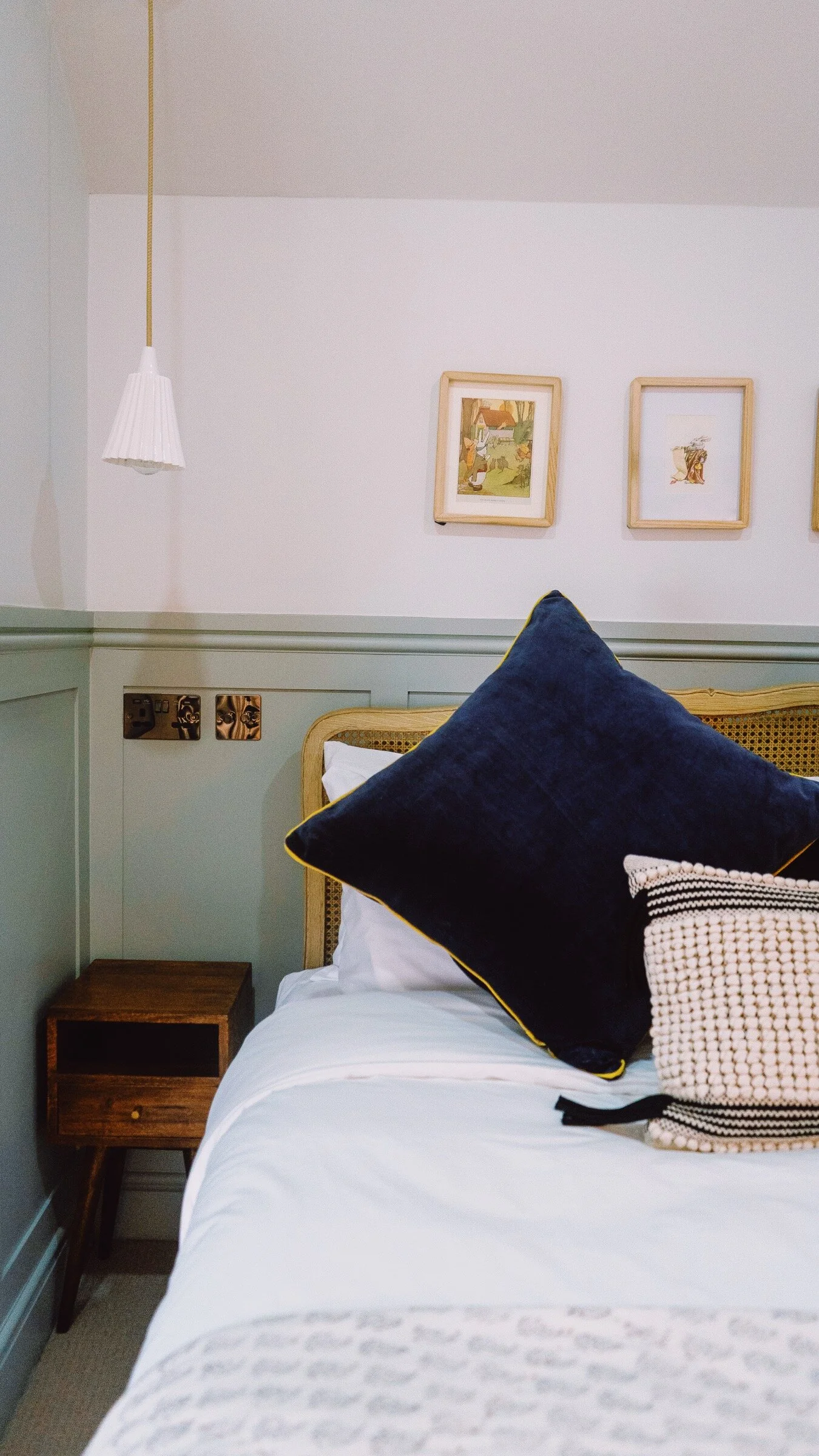 Stay — The Queens Chew Magna