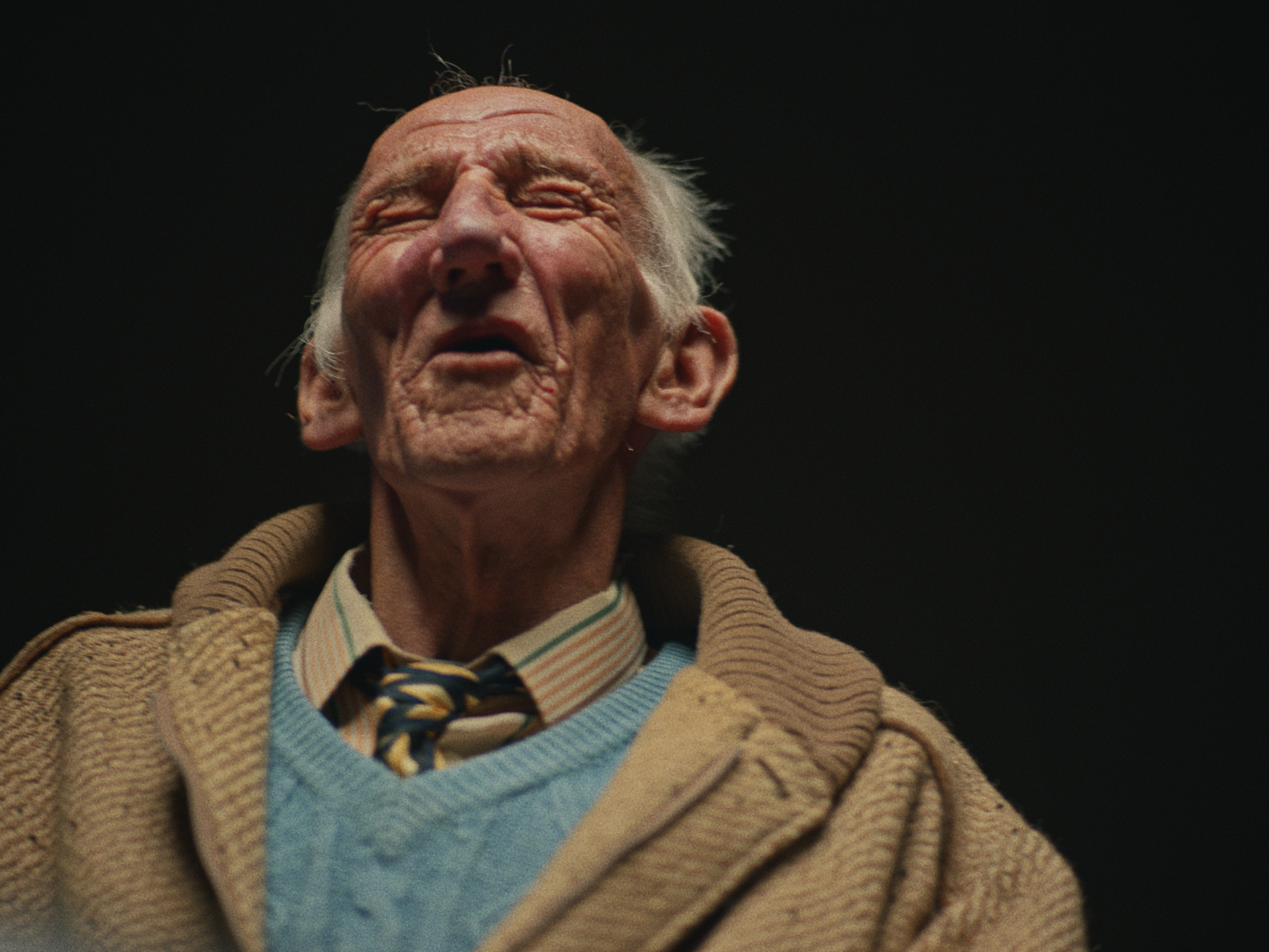 Partiboi_Pound Town_YouTube.00_02_43_08.Still112.PNG