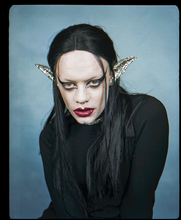 Up next is our beloved Saint Ann A.K.A. SATAN 🖤🔪🚨🥀🦇💀👹
⠀⠀⠀⠀⠀⠀⠀⠀⠀
Often described as a fallen angel, Saint Ann was expelled from Heaven and sent to Earth to tempt sin and serve us up the juiciest ruby red lips and silver sparkling ears ready to 