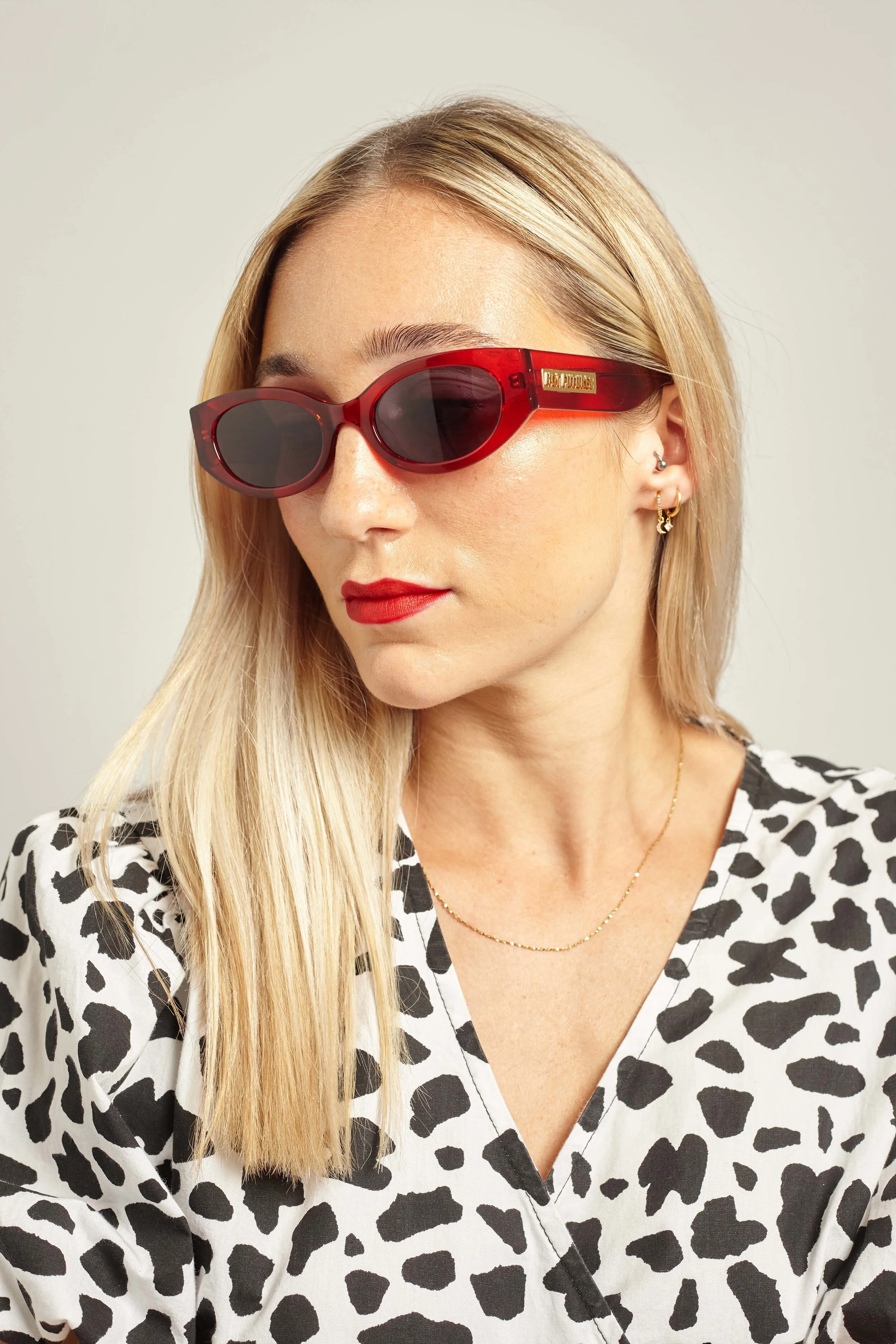 Poppy � Cosmic Rebel � Red � Smoke � 9.jpg