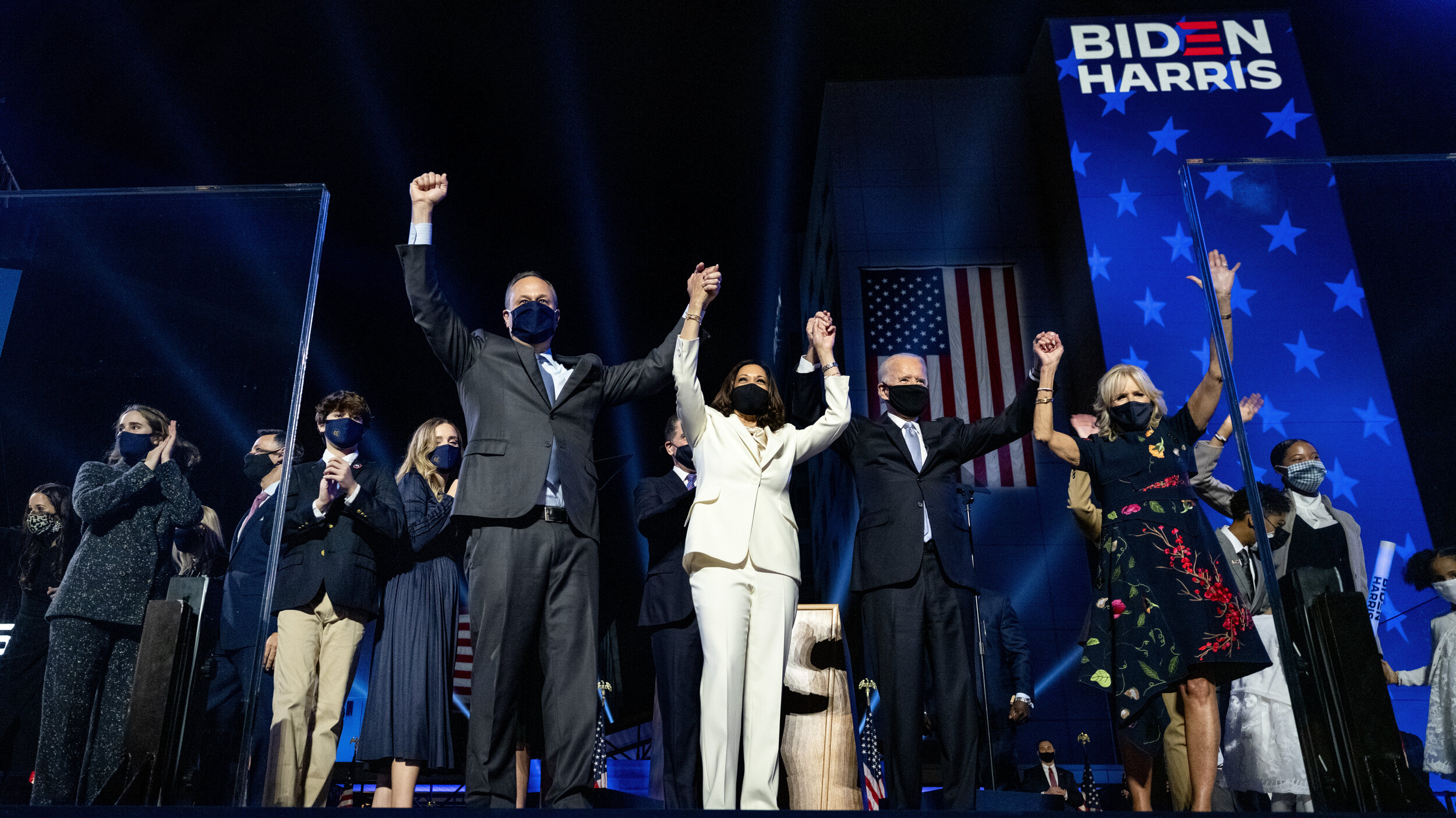 20201107_ElectionNight_Wilmington_DE_DL_2570dlcrop.jpg