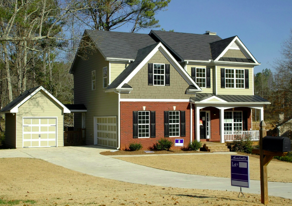 SHOULD A REAL ESTATE AGENT DISCLOSE DIVORCE IN A HOME SALE?