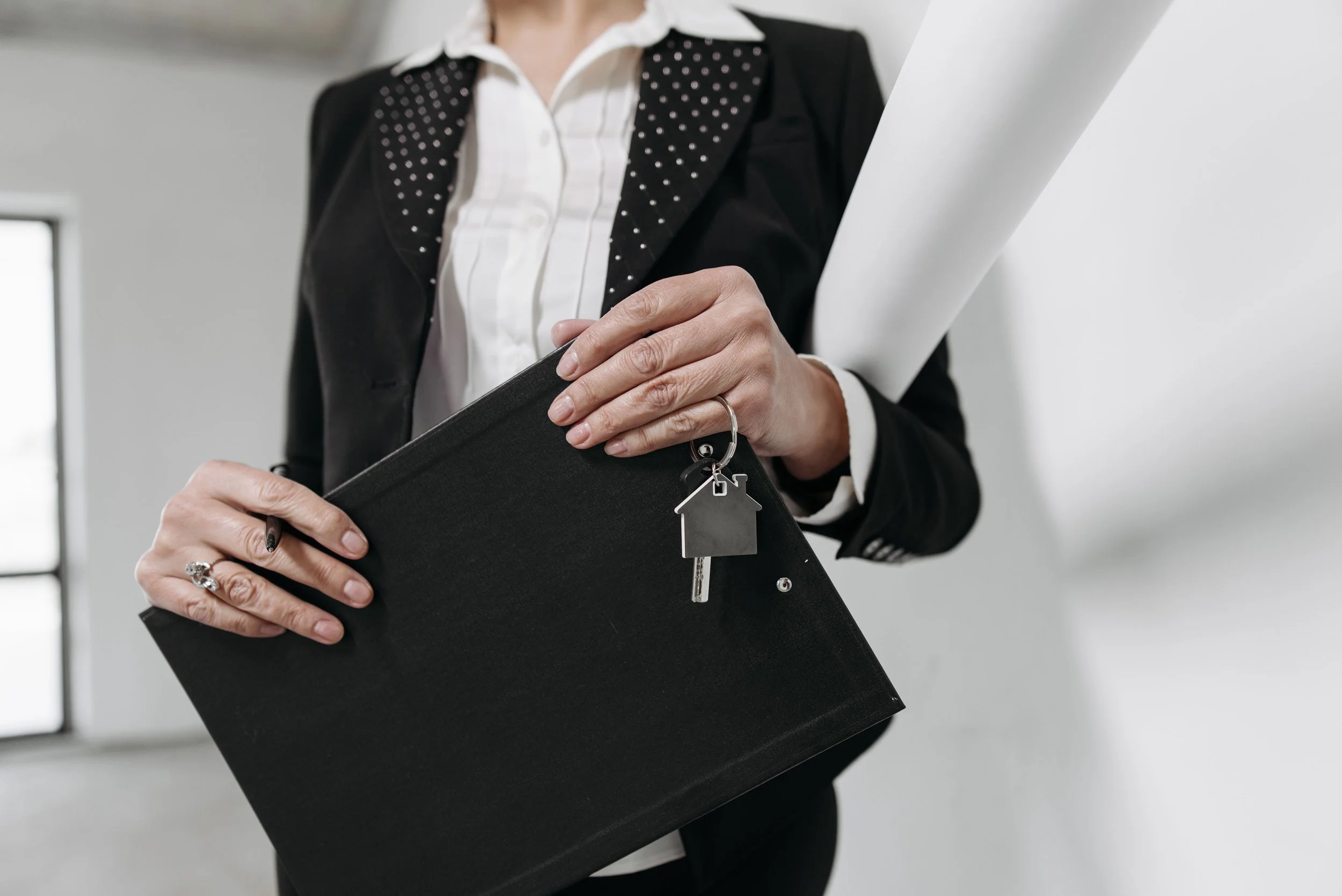 TOP REALTORS IN MAPLE RIDGE, BC: HOW TO CHOOSE THE RIGHT REALTOR FOR YOU
