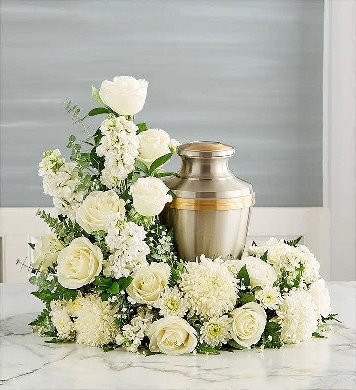 small urn wreath.jpg