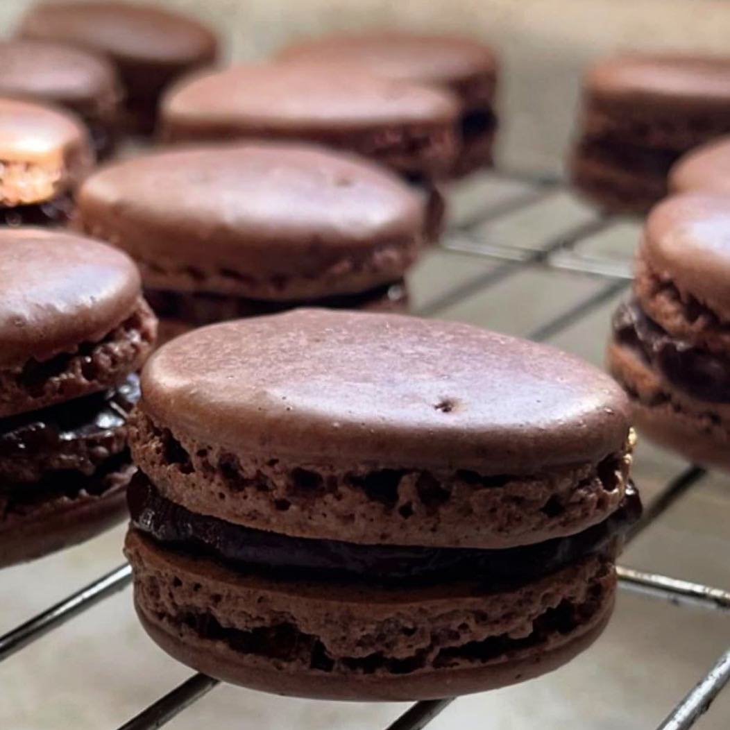 The Baking Begins' Chocolate Macaroons