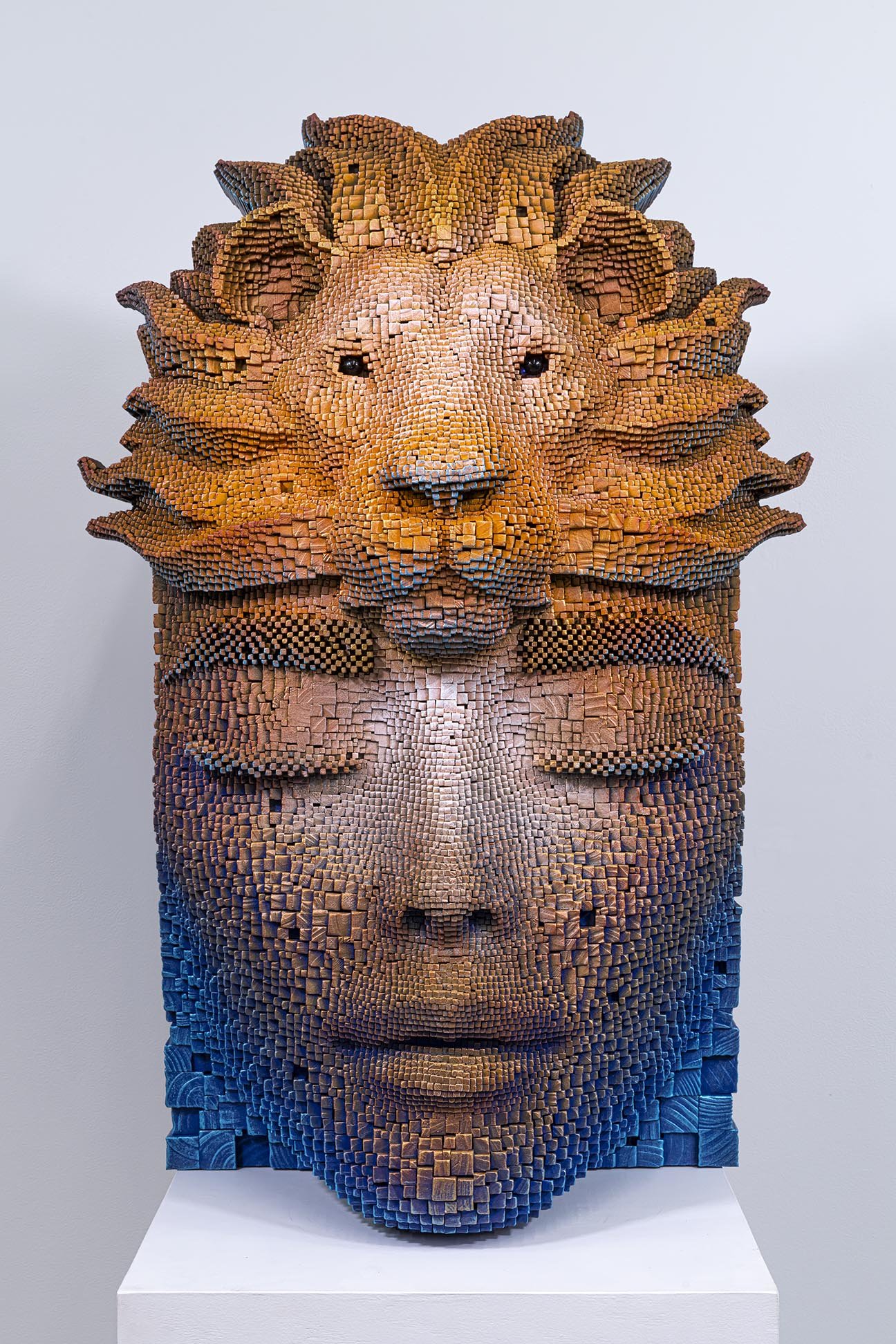 Lion's Spirit - 102 x 69 x 48 cm