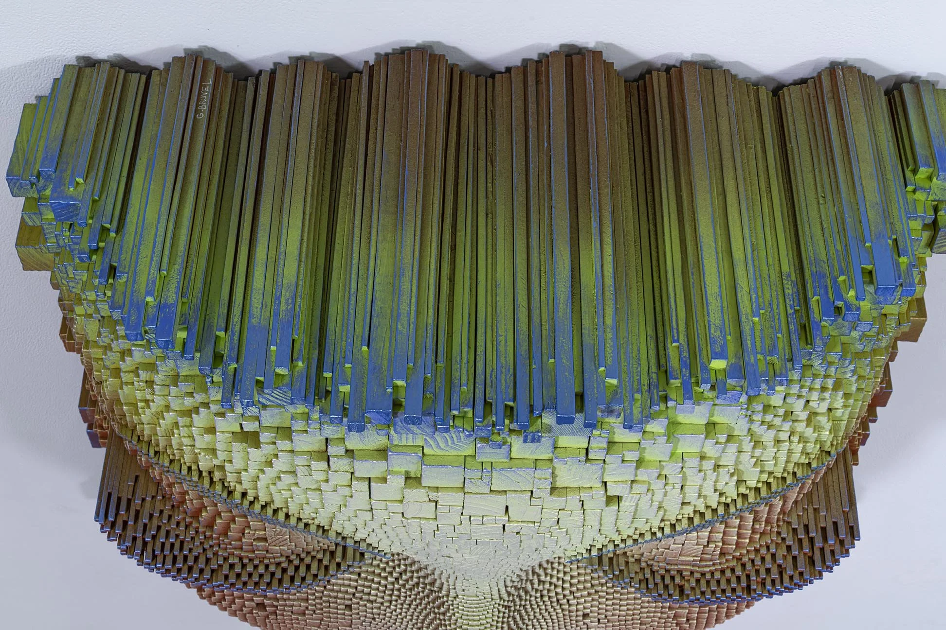 Traveler #8 - 33 x 33 x 19 ″