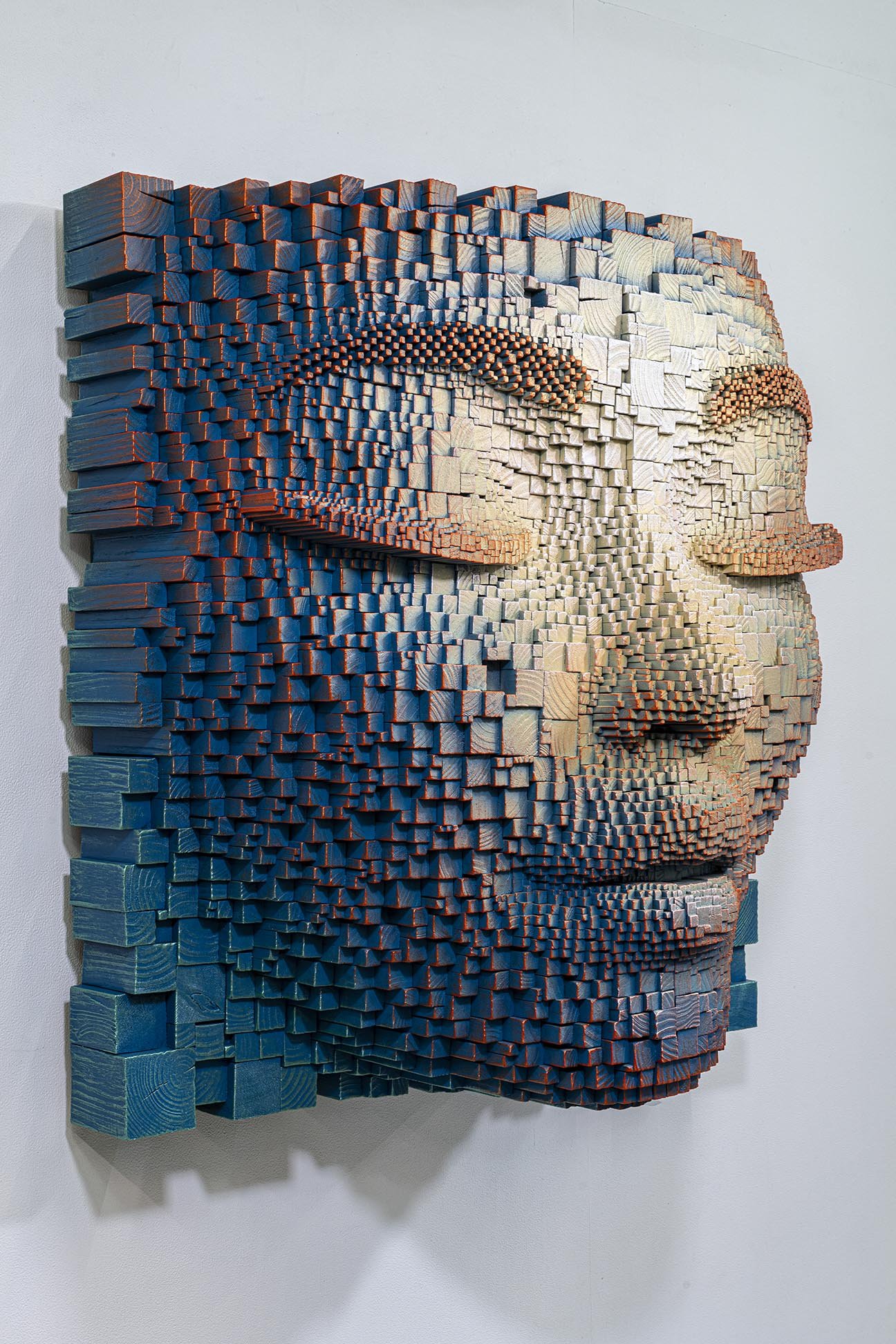 Insight - 40 x 40 x 20"