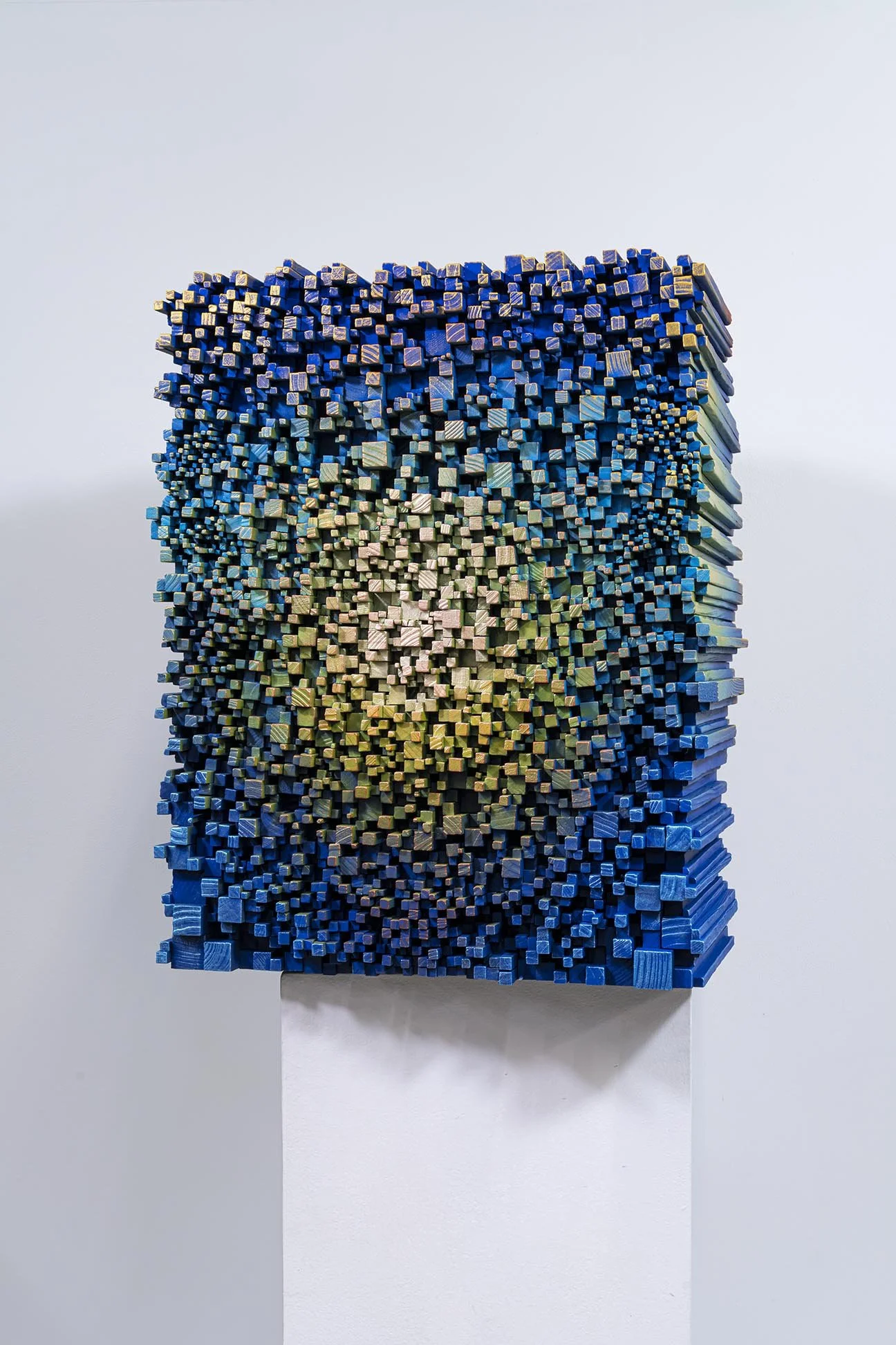 One - 30 x 23 x 28 ″