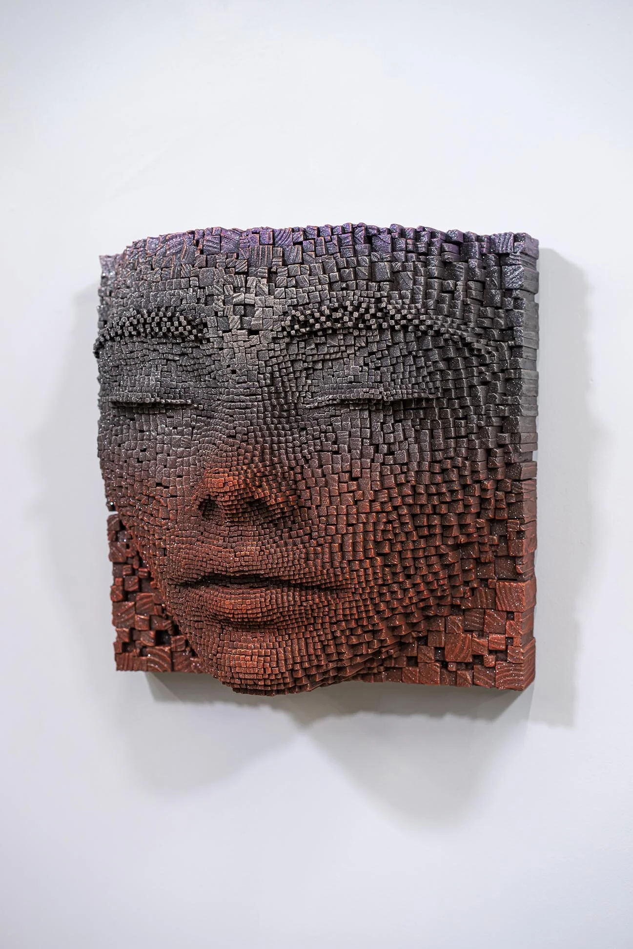 Mask #105
(51 x 51 x 31 cm)