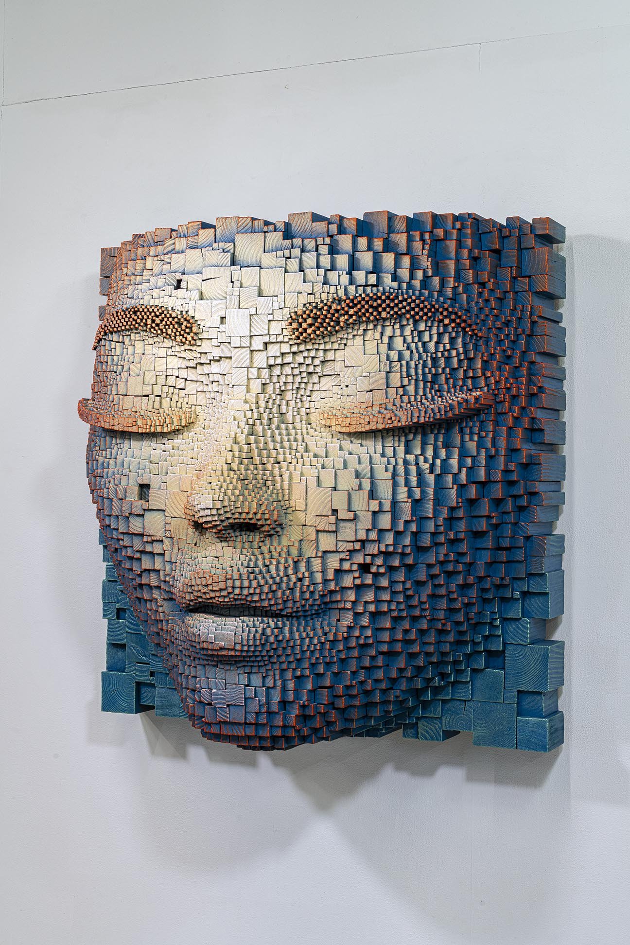 Insight - 40 x 40 x 20"