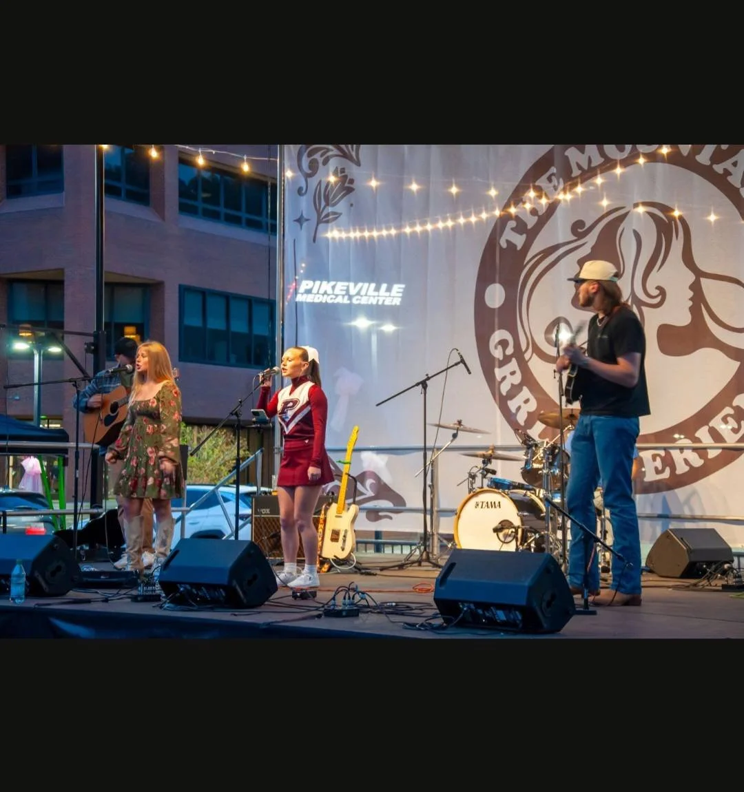 566245210_3722727464700320_5388258956546175034_n.jpg