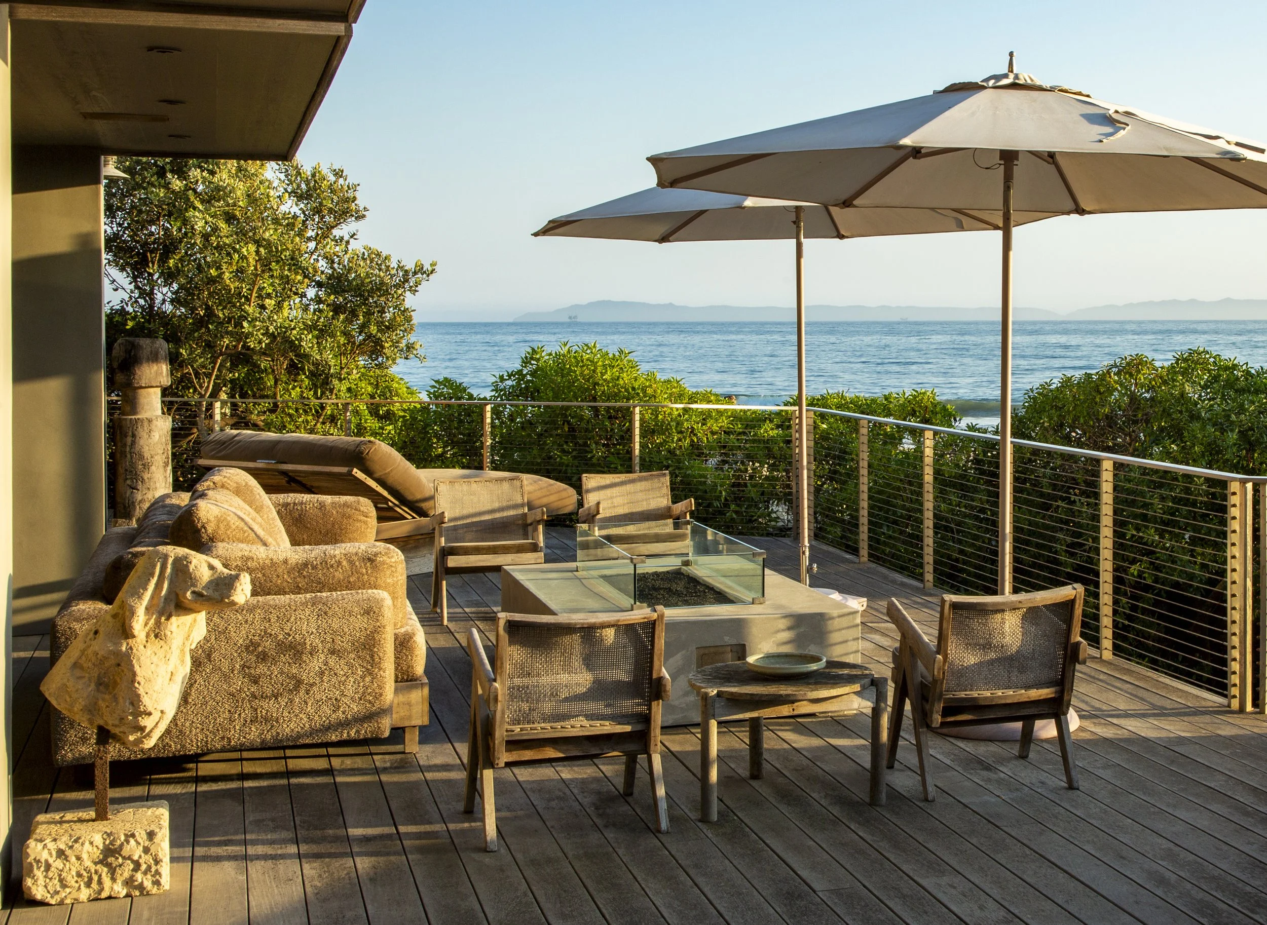 3 Deck Twilight .jpg