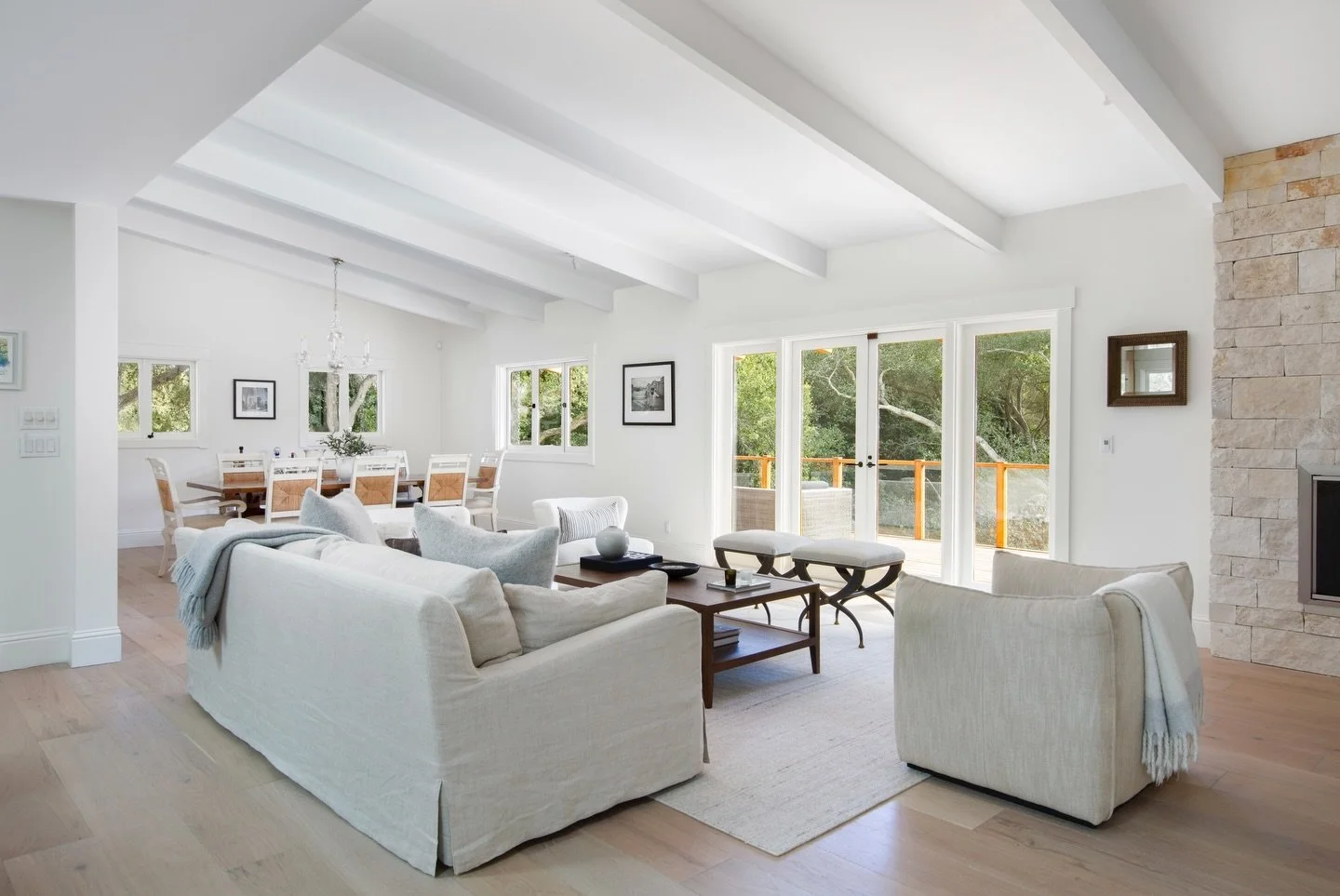 Just Listed &bull; 2815 E Valley Road &bull; Offered at $6,995,000

Set on a level, nearly 1-acre parcel, this remarkable property is a lush, modern compound. Nestled among live oaks, boulders, and verdant lawns, a 4,814&plusmn; square feet, 5 bedroo